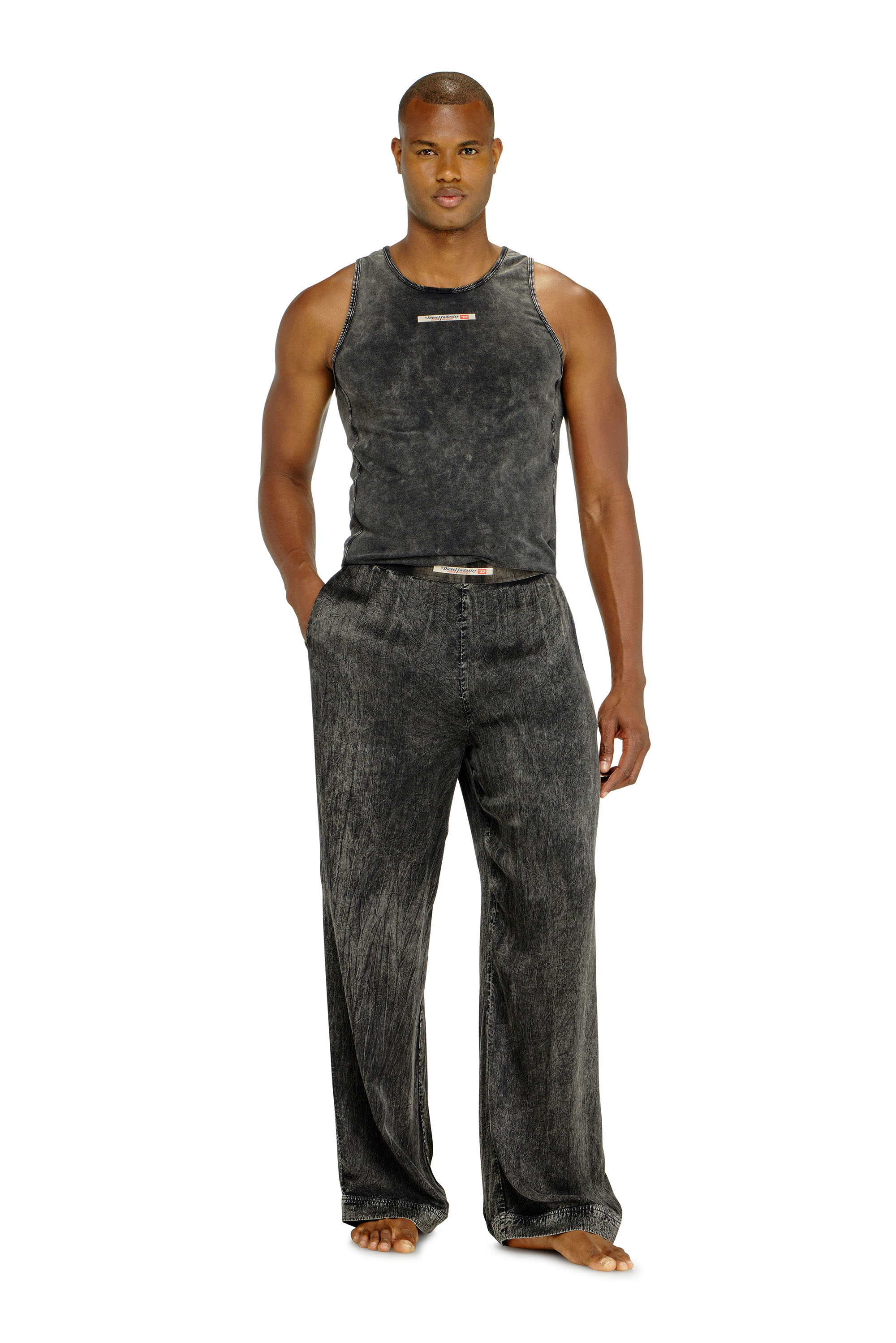 Diesel - ZAYNE-DNM, Pantaloni in viscosa dalla vestibilit&agrave; fluida Uomo in Grigio - 1