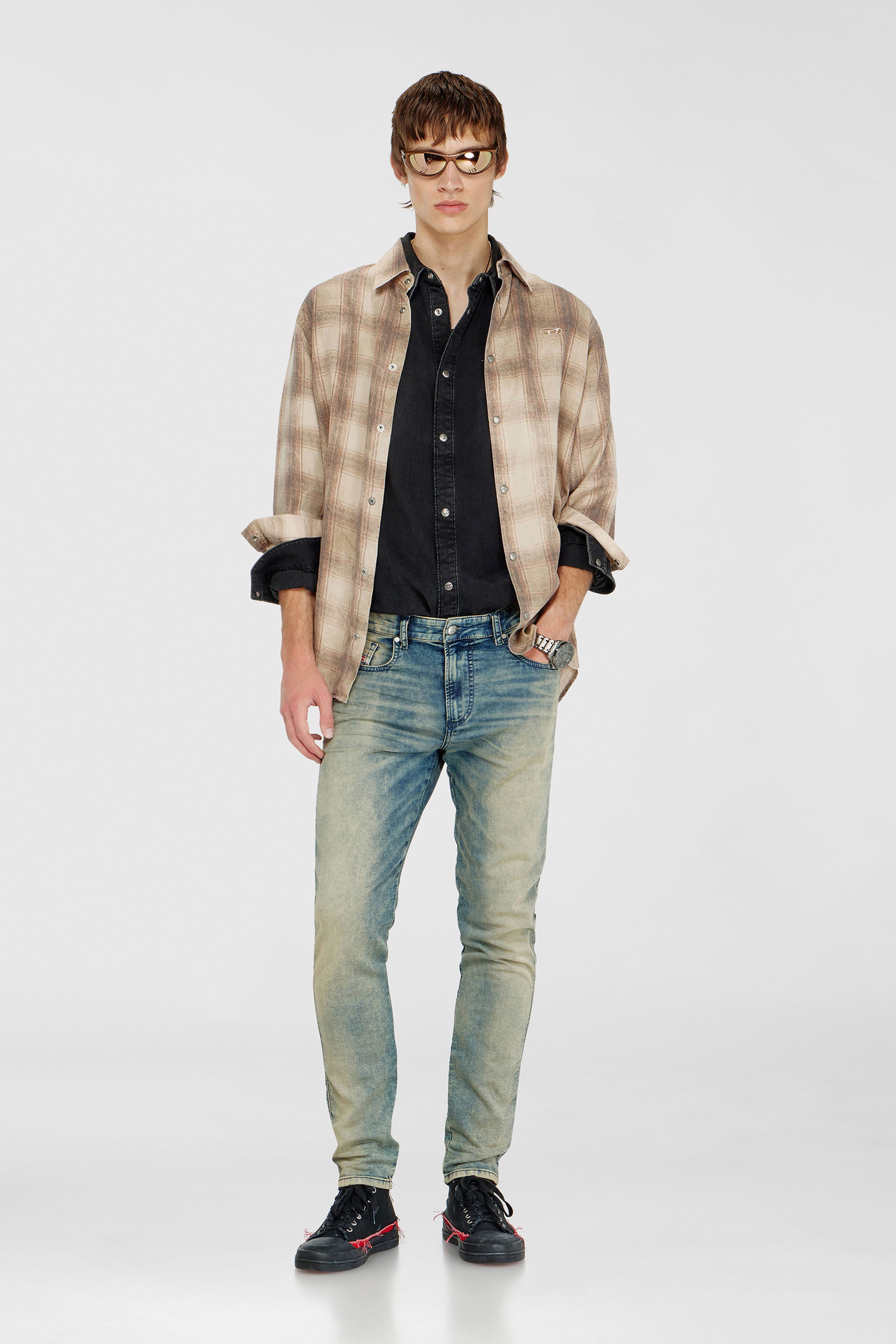 Diesel - Slim 2062 D-Strukt Joggjeans&reg; 09P60 Uomo, Blu medio - Image 2