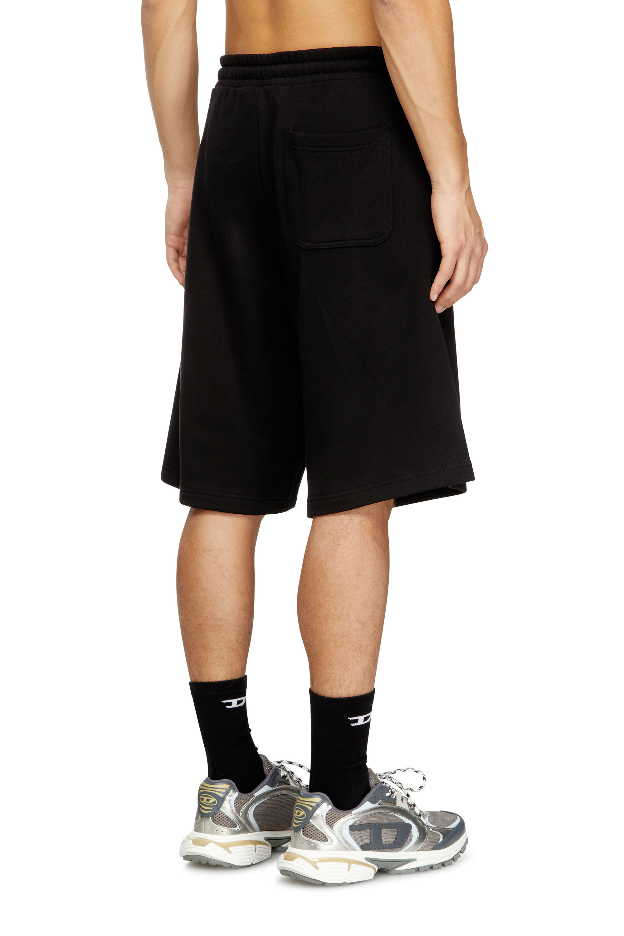 Diesel - P-CROW-DIV, Shorts in pile con maxi patch logo Uomo in ToBeDefined - 4