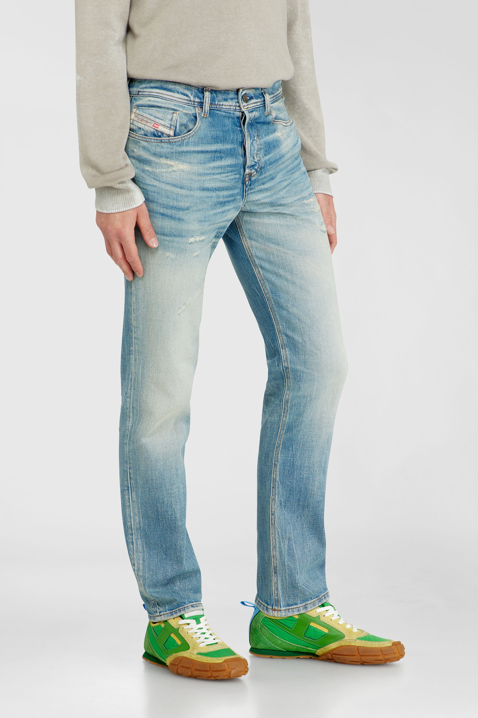 Diesel - Regular Jeans 2023 D-Finitive 09P33 Uomo, Blu Chiaro - Image 7