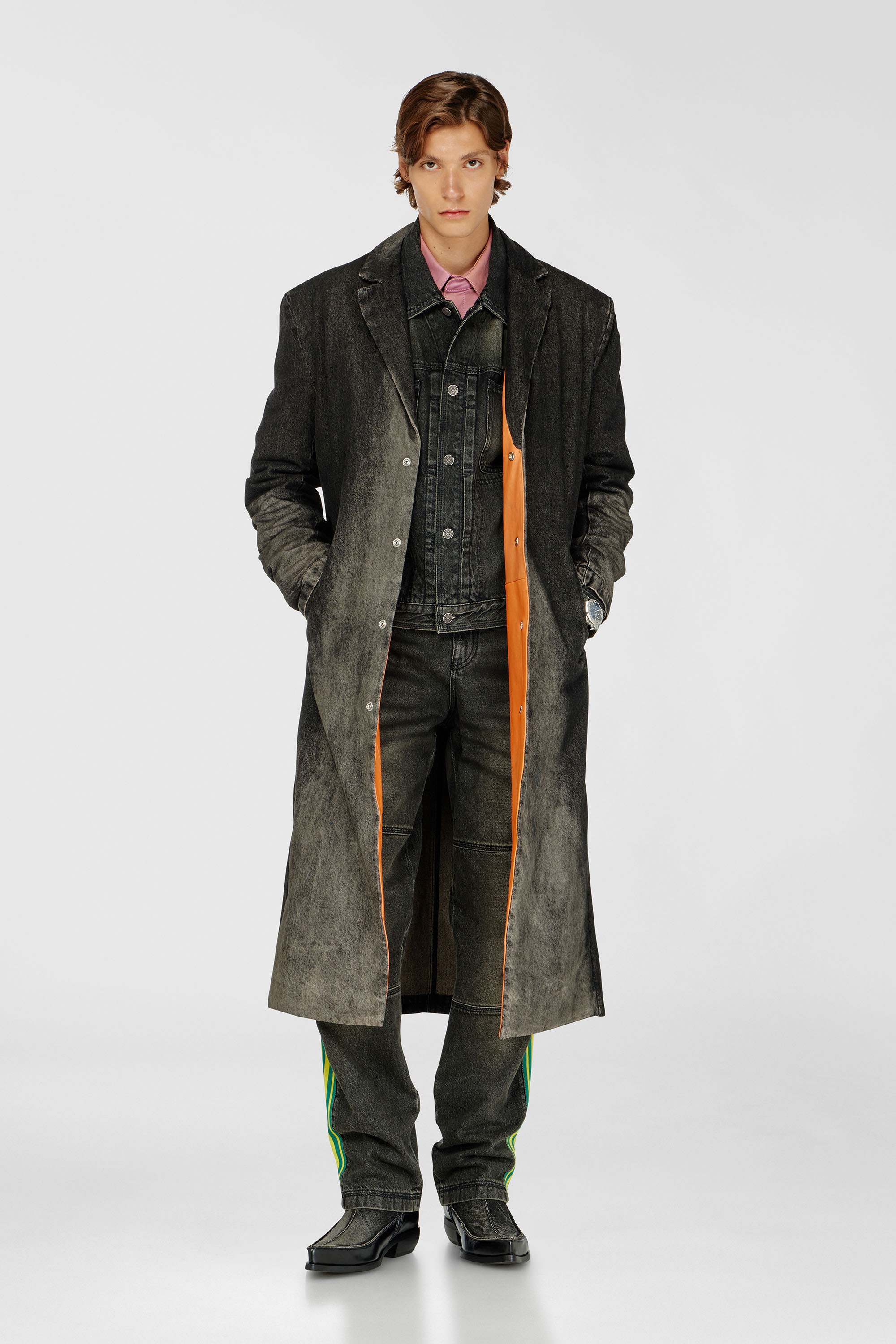 Diesel - D-IANCH-FSJ, Cappotto lungo in denim effetto dirty Unisex in Nero - 2