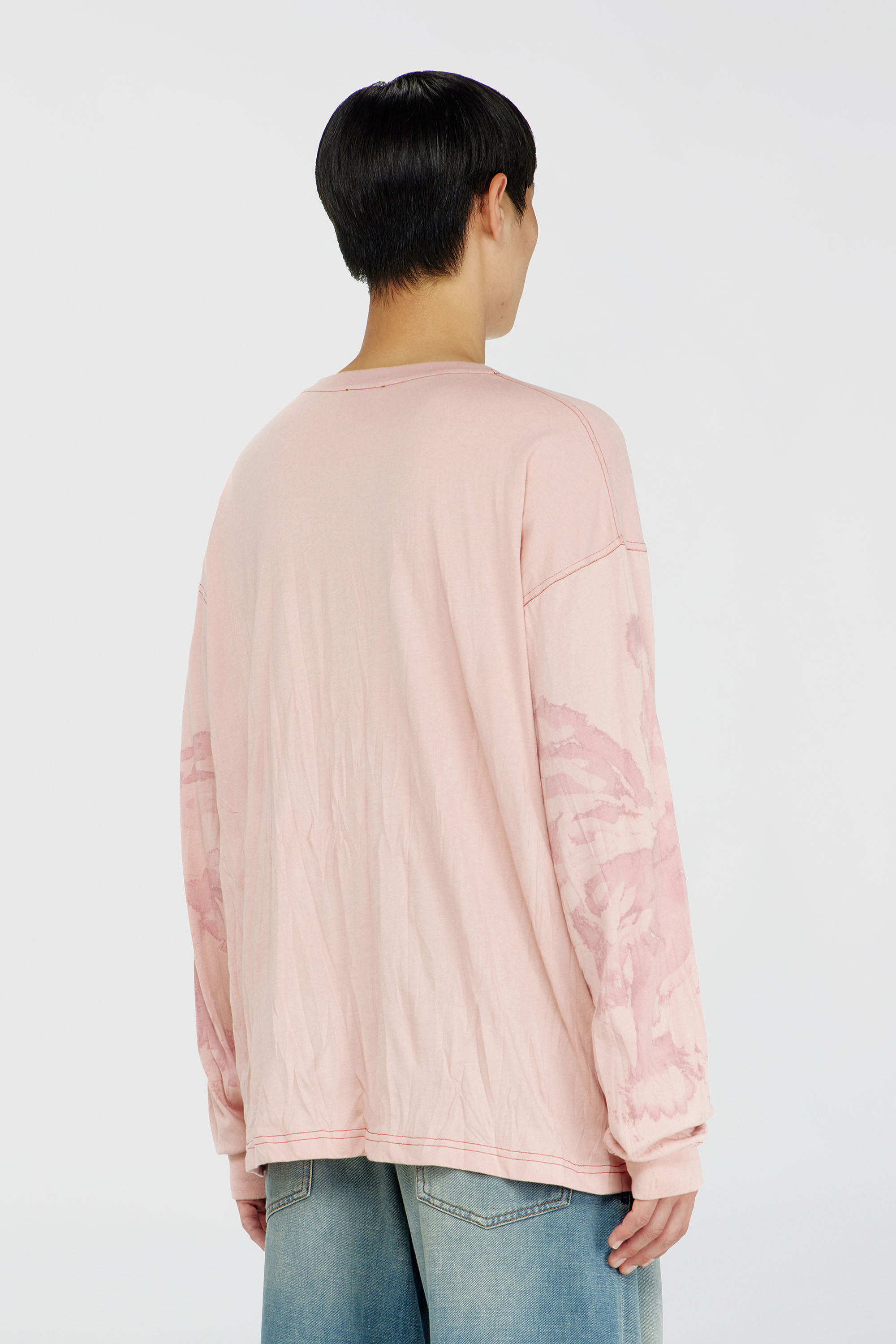 Diesel - T-BOXT-LS-AA4, T-shirt relaxed a manica lunga con stampa macchiata Uomo in Rosa - 4