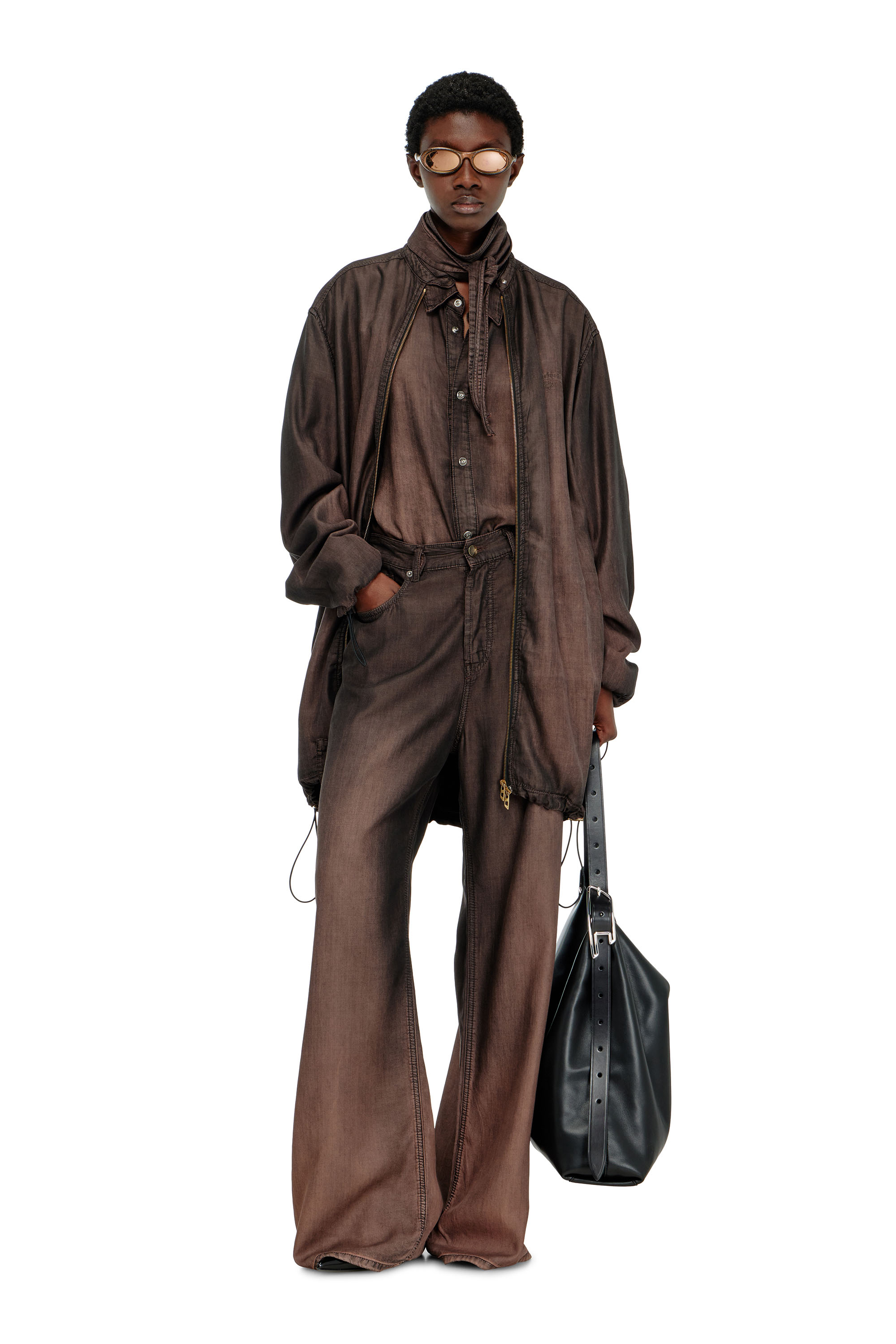 Diesel - DE-TROIT-S, Giacca leggera in denim fluido spalmato Donna in Marrone - 2