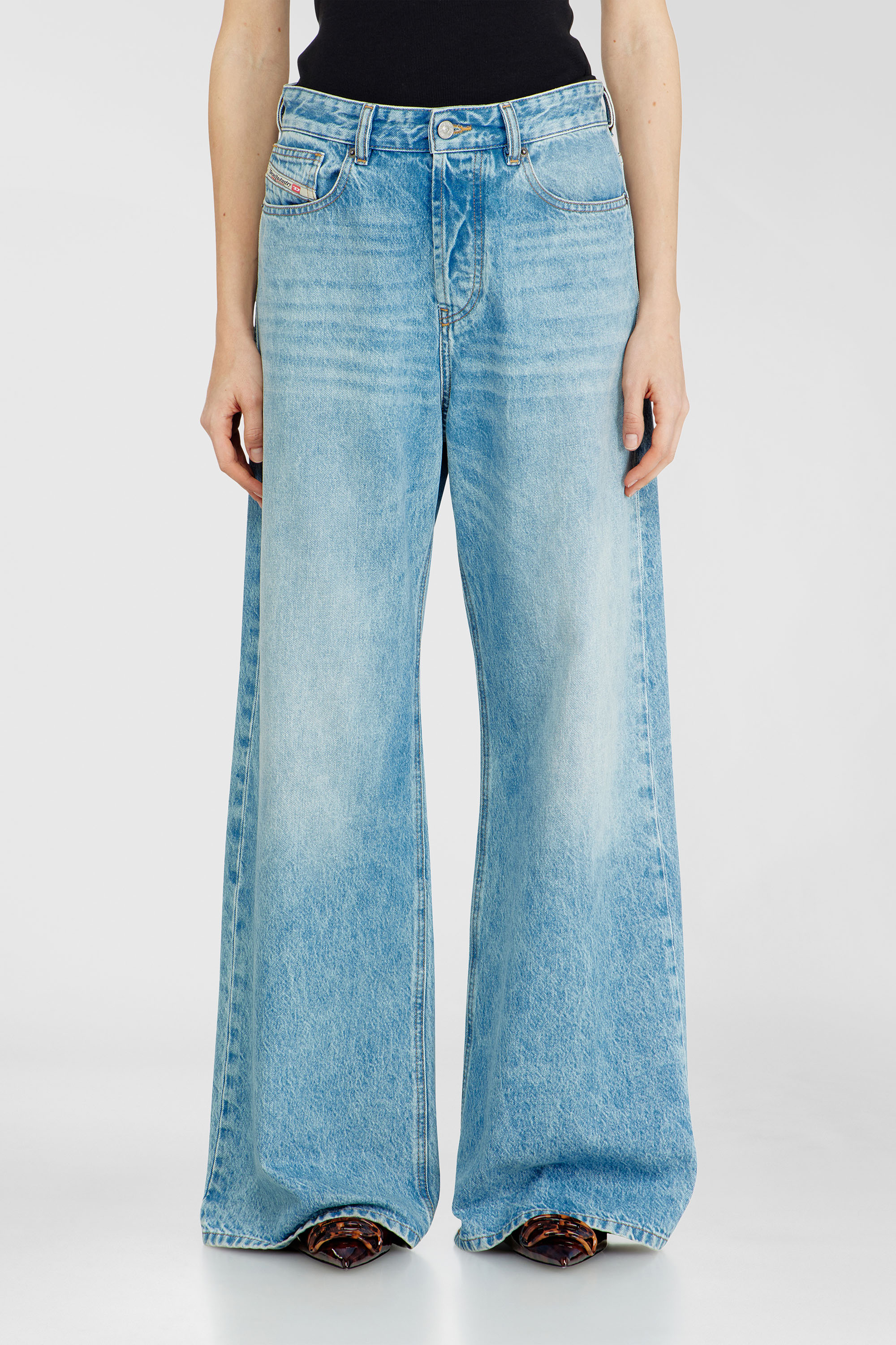 Diesel - Relaxed Jeans 1996 D-Sire 09I29 Unisex, Blu Chiaro - Image 2