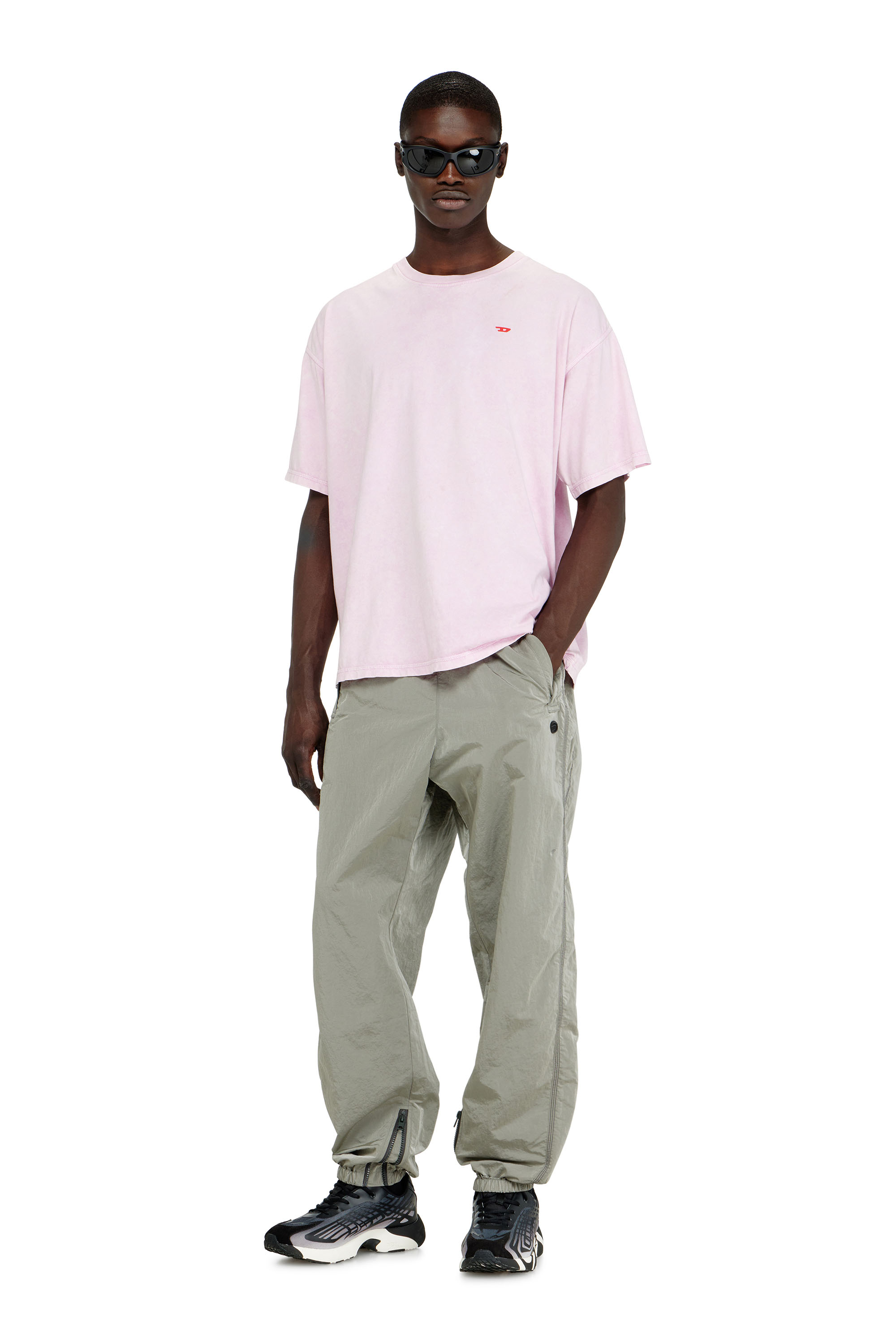 Diesel - T-BOXT-AA14, T-shirt in cotone con effetto lavorato Uomo in Rosa - 2