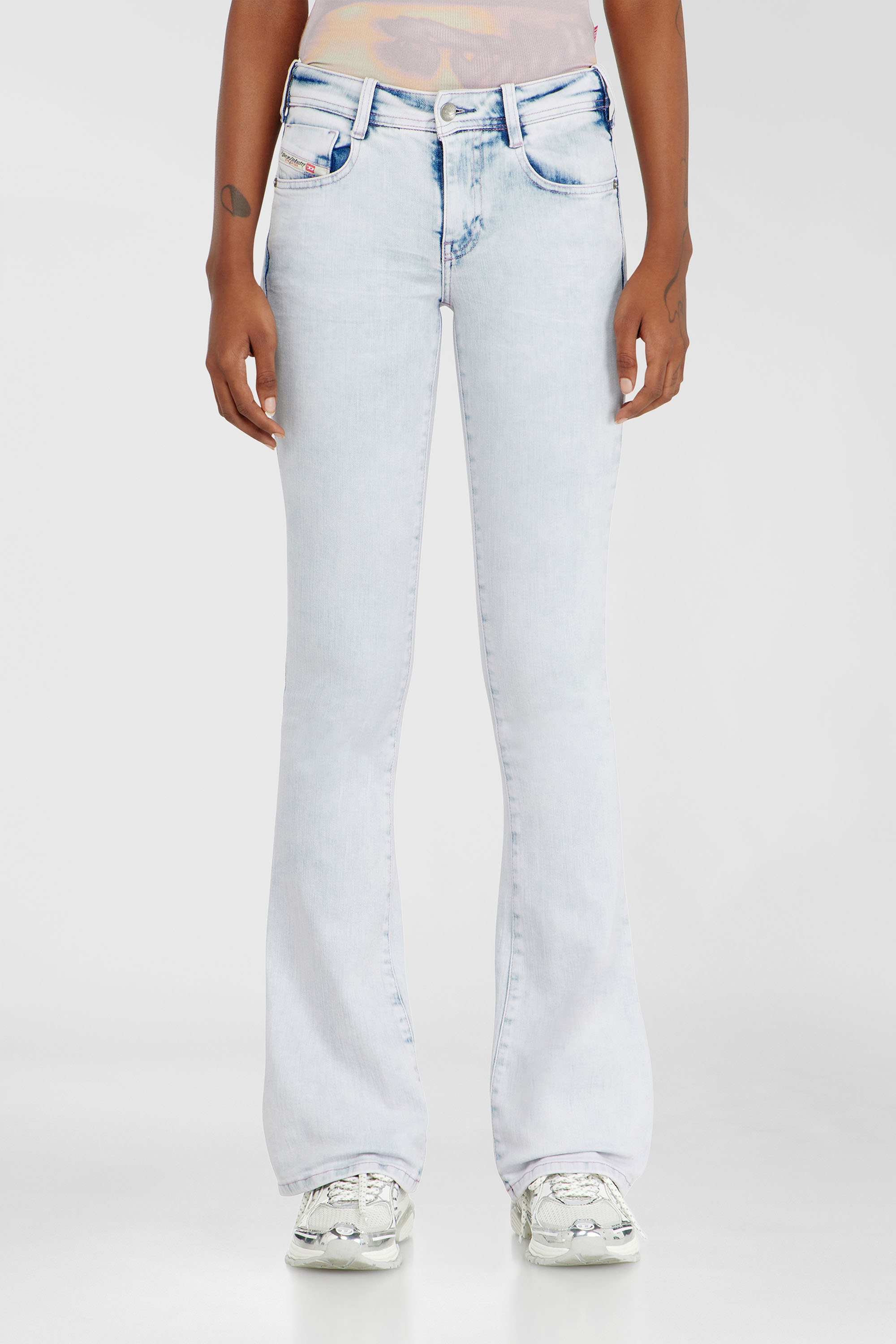 Diesel - Bootcut Jeans 1969 D-Ebbey 0HDBH Donna, Blu Chiaro - Image 1
