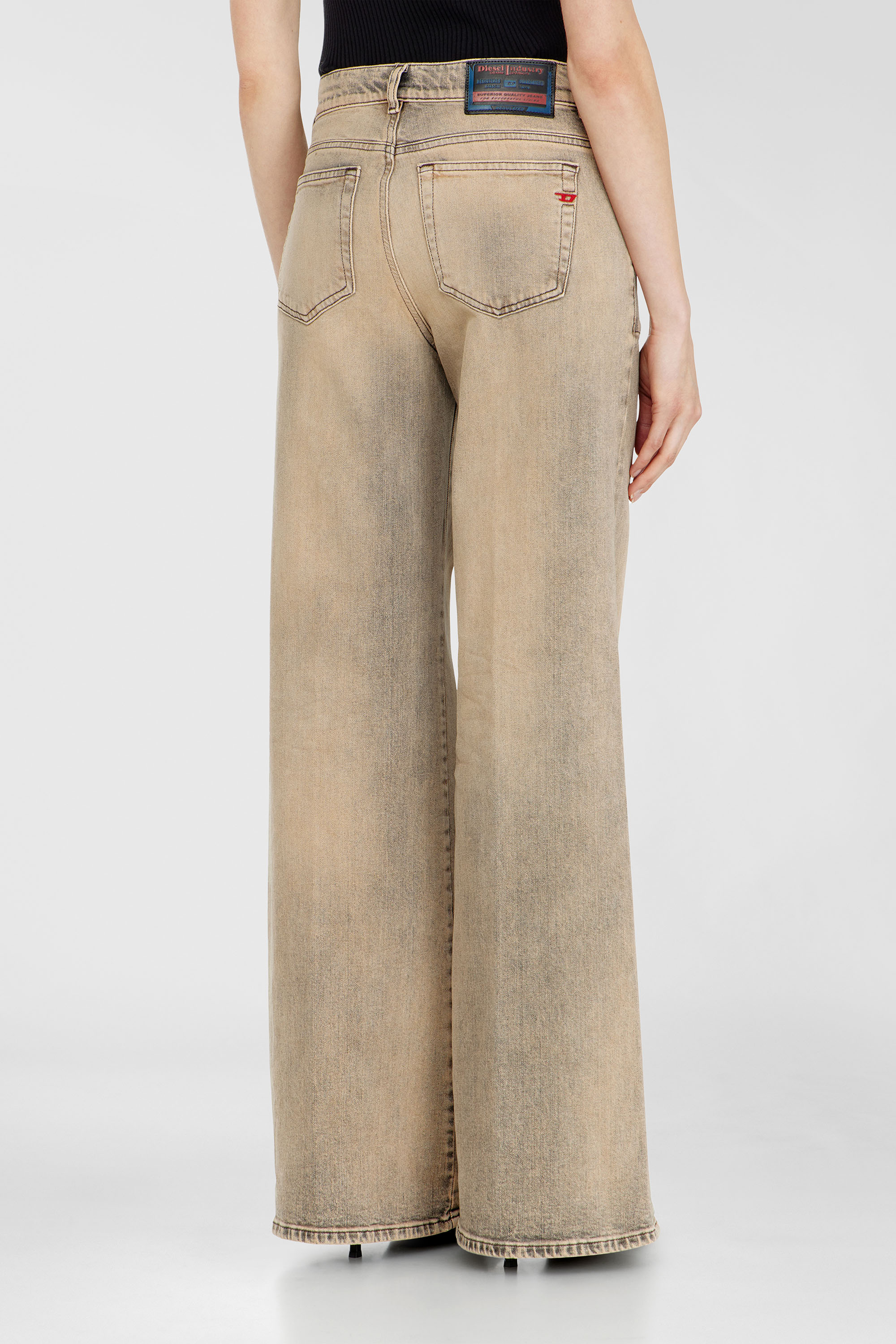 Diesel - Flare Jeans 1978 D-Akemi 09P53 Donna, Beige - Image 5