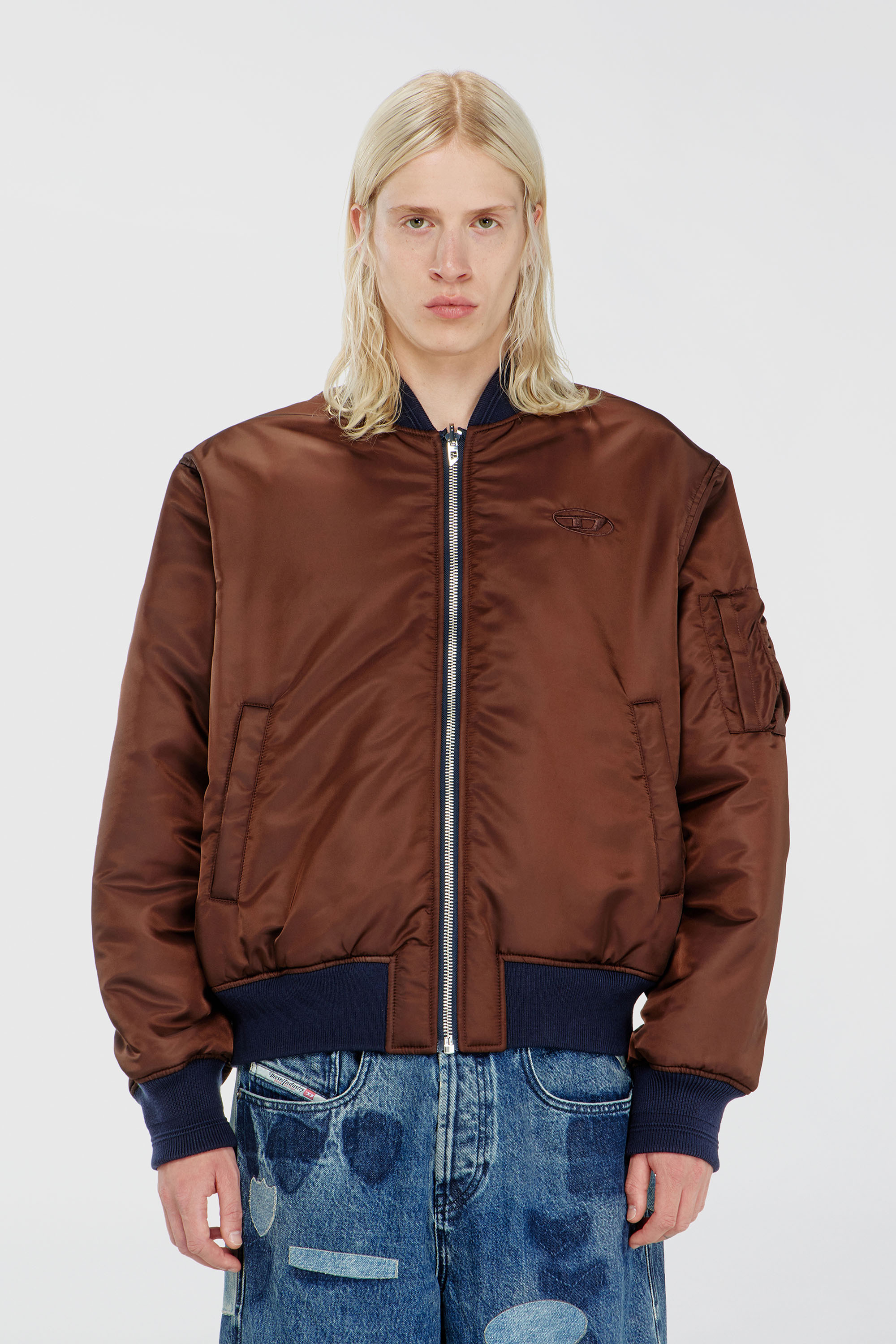 Diesel - W-TYPE-D1, Giacca bomber imbottita con ricamo Oval D Uomo in Blu - 7