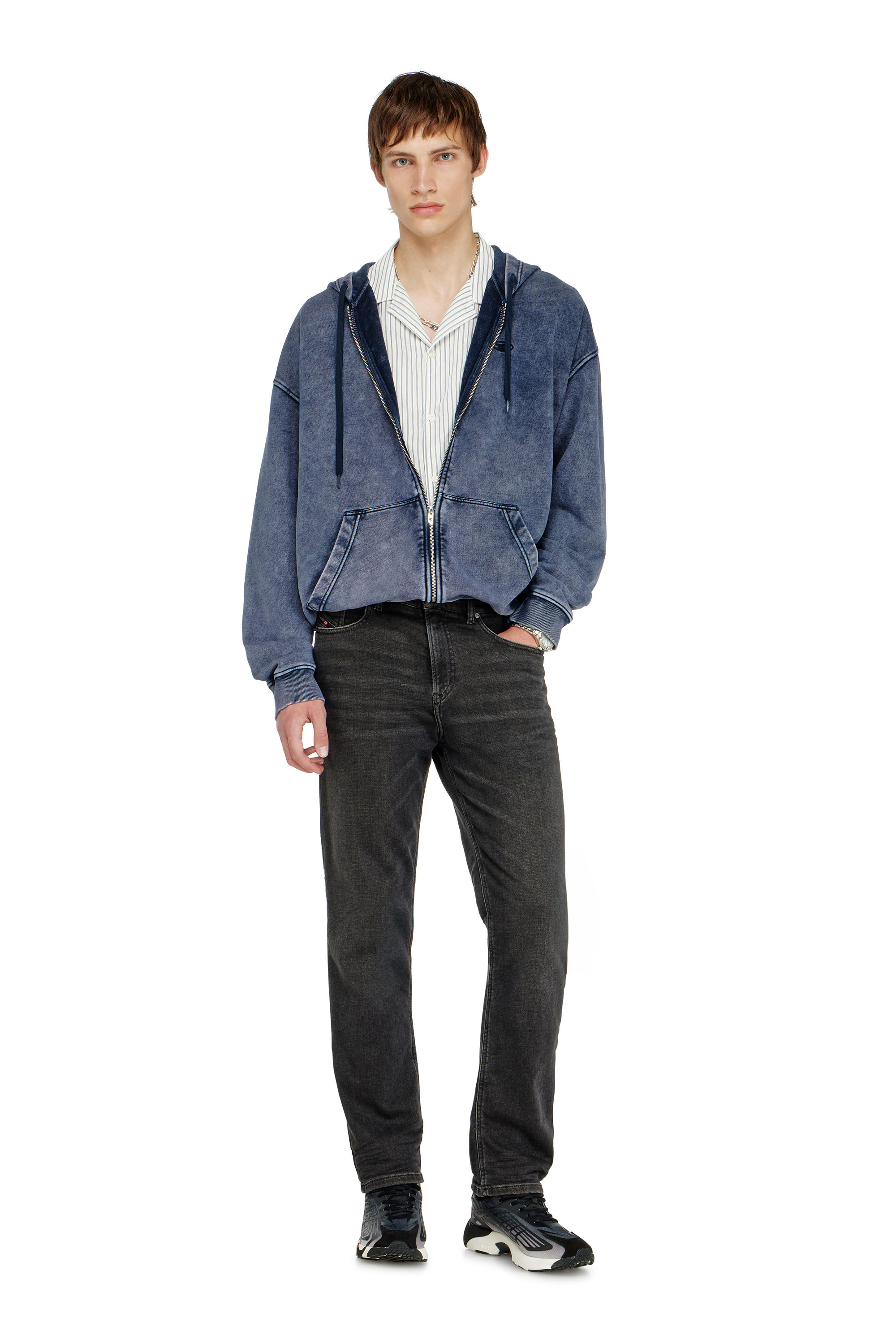 Diesel - Regular 2090 D-Veekley Joggjeans&reg; 09P92 Uomo, Nero/Grigio scuro - Image 1
