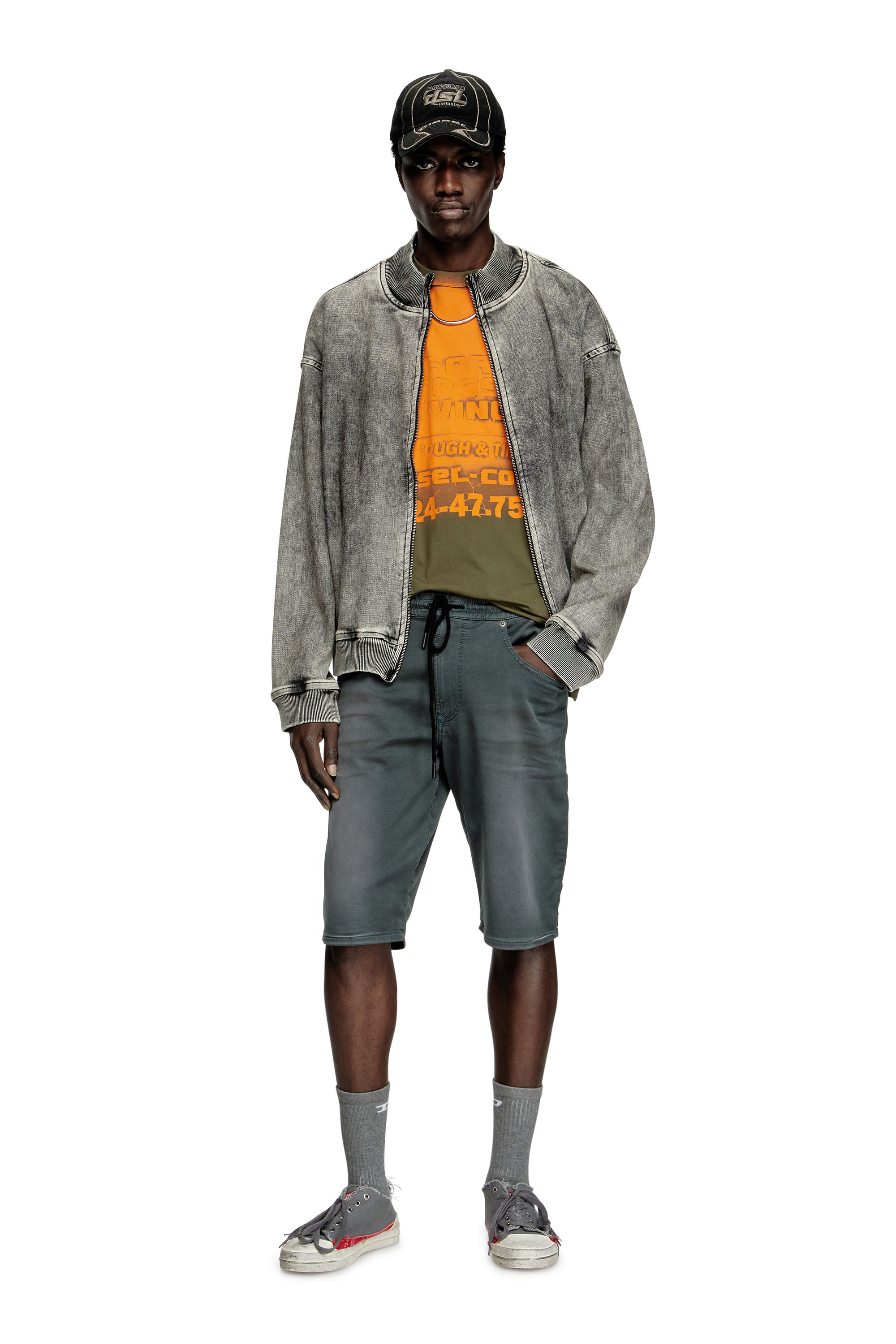 Diesel - 2033 D-KROOLEY-SHORT JOGG, Short chino in JoggJeans Uomo in Grigio - 2