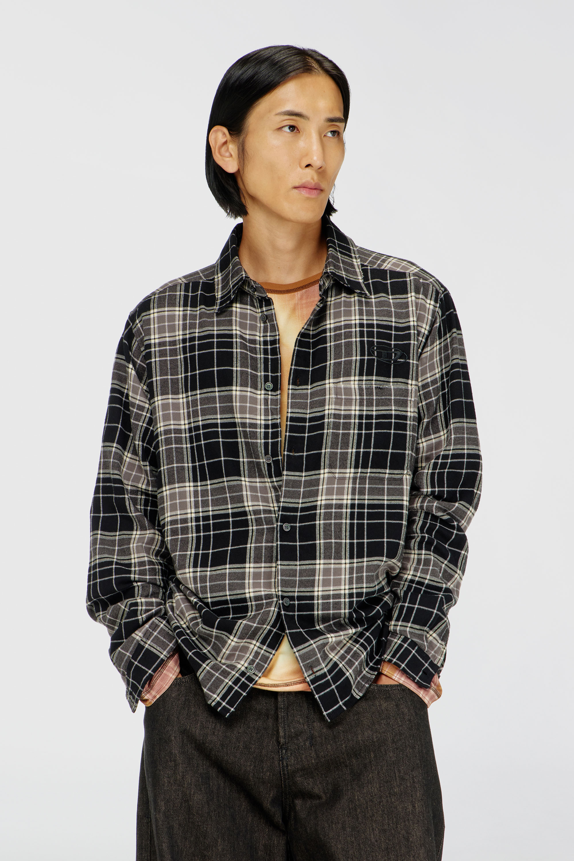 Diesel - S-SIMPLY-HNBI, Man's Distressed shirt in check flannel in Black/Grey - 3