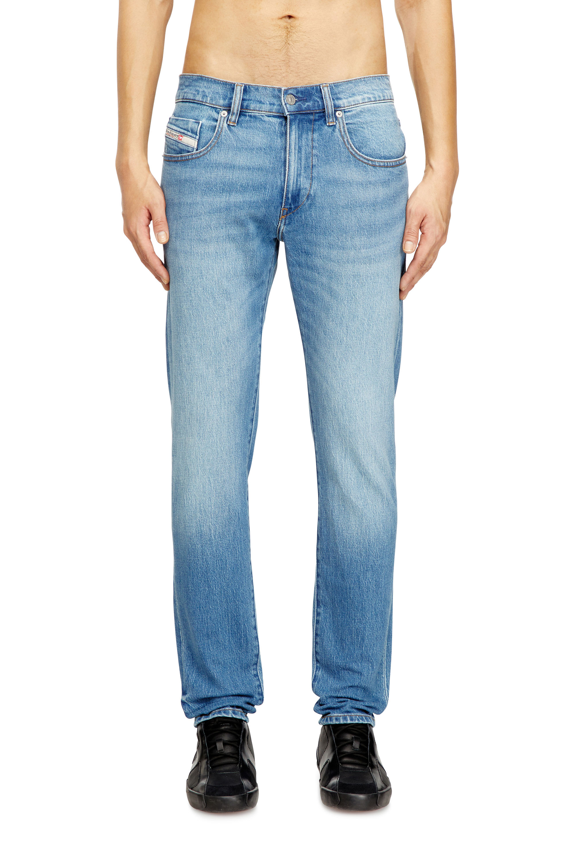 Diesel - Slim Jeans 2019 D-Strukt 0ADBK Uomo, Blu Chiaro - Image 1