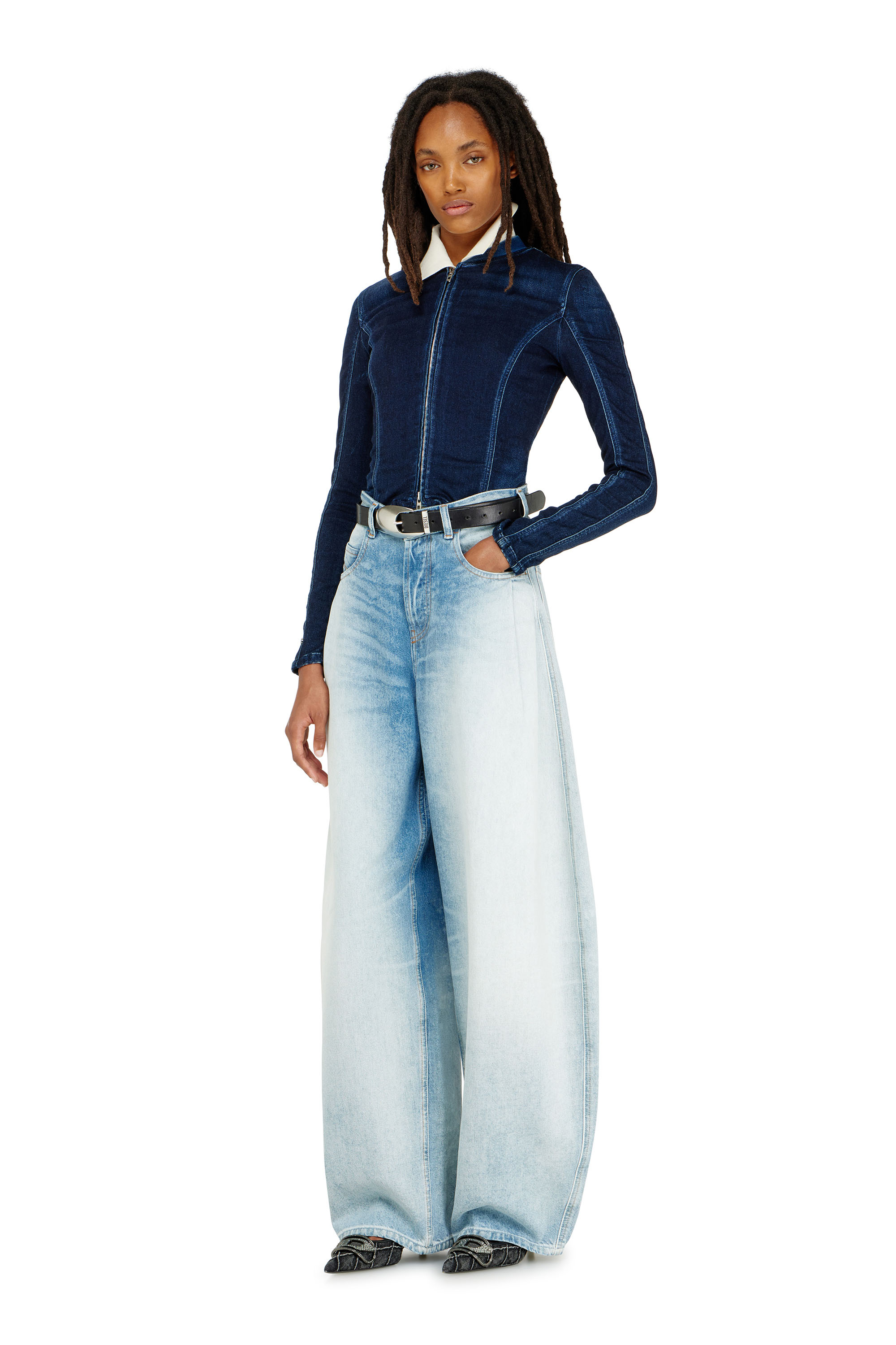 Diesel - DE-GARY-D JOGG, Giacca cropped in JoggJeans Donna in Blu - 2
