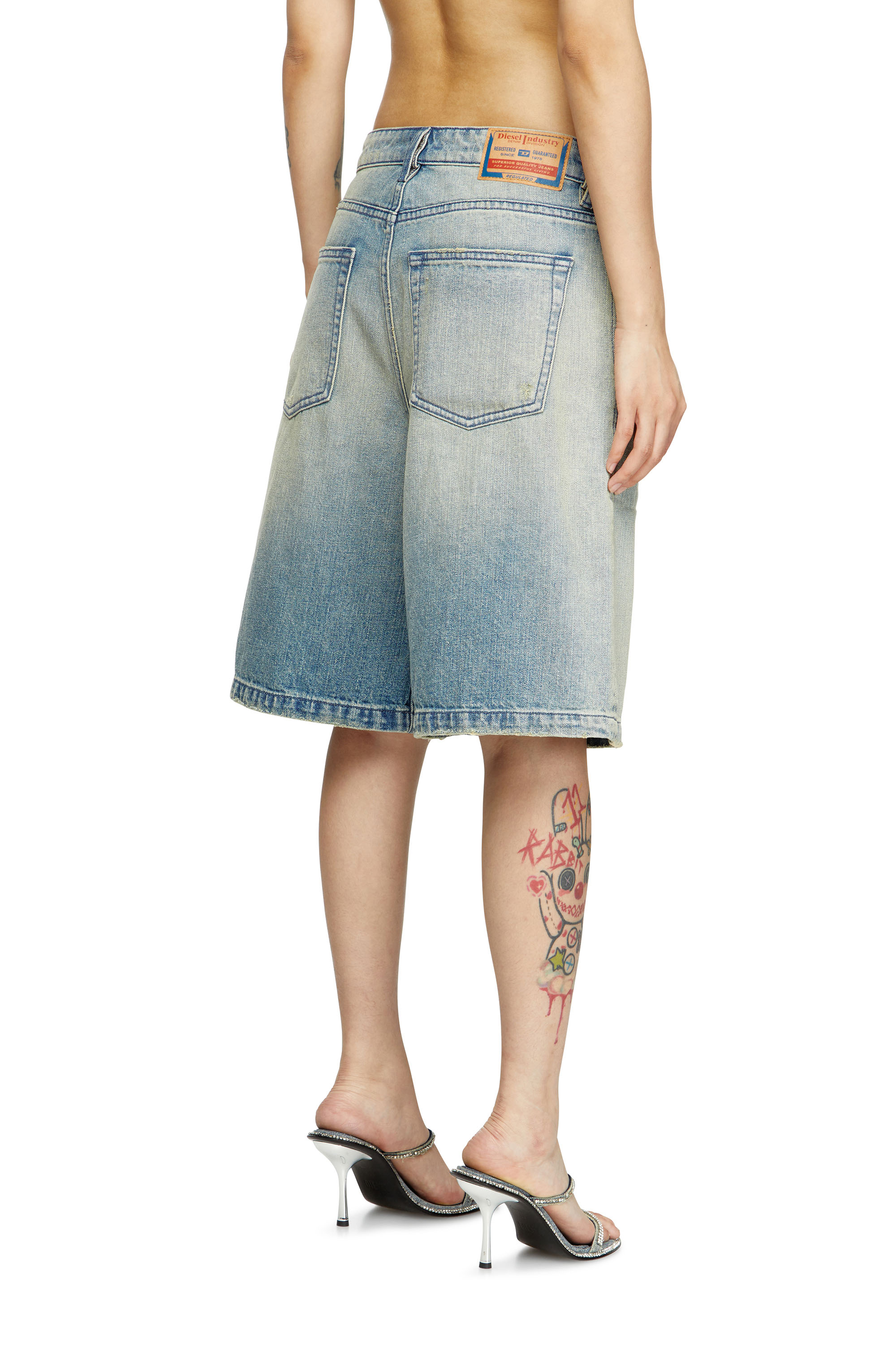 Diesel - DE-SIRE-SHORT, Short in denim effetto vissuto Donna in Blu - 4