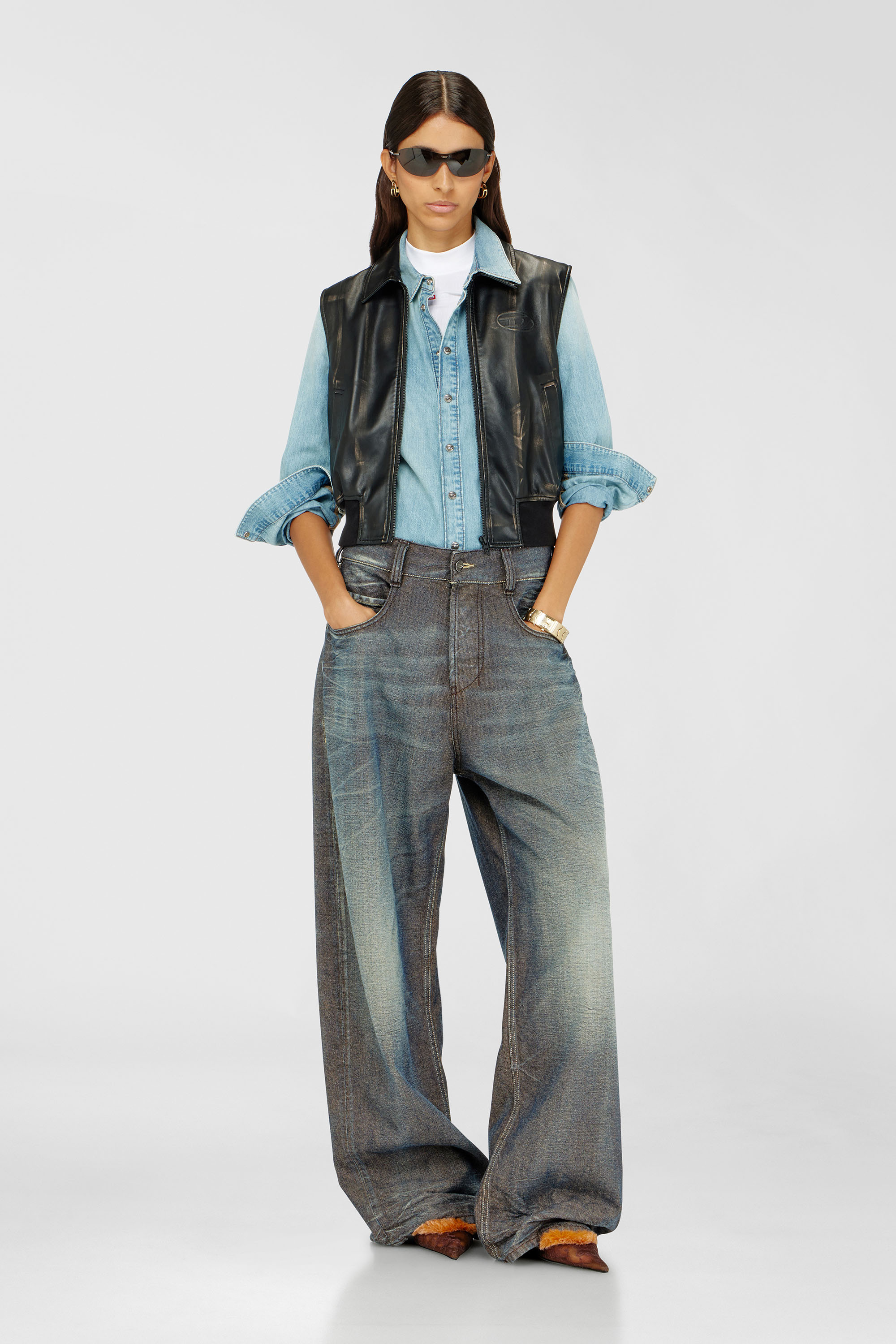 Diesel - G-INKO, Gilet bomber con effetto distressed Donna in Marrone - 2