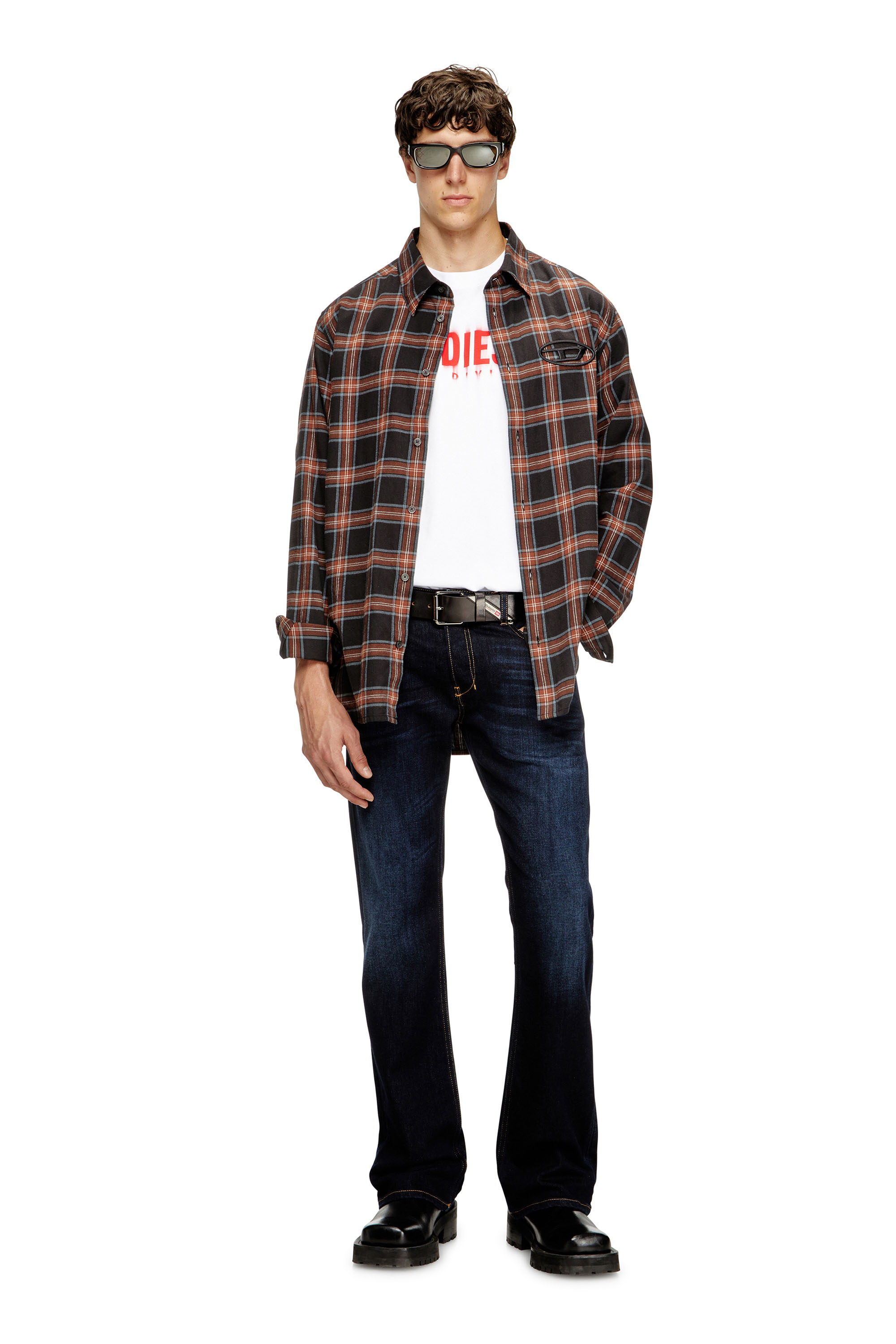 Diesel - T-ADJUST-Q7, T-shirt con logo Diesel sfumato Uomo in Bianco - 1