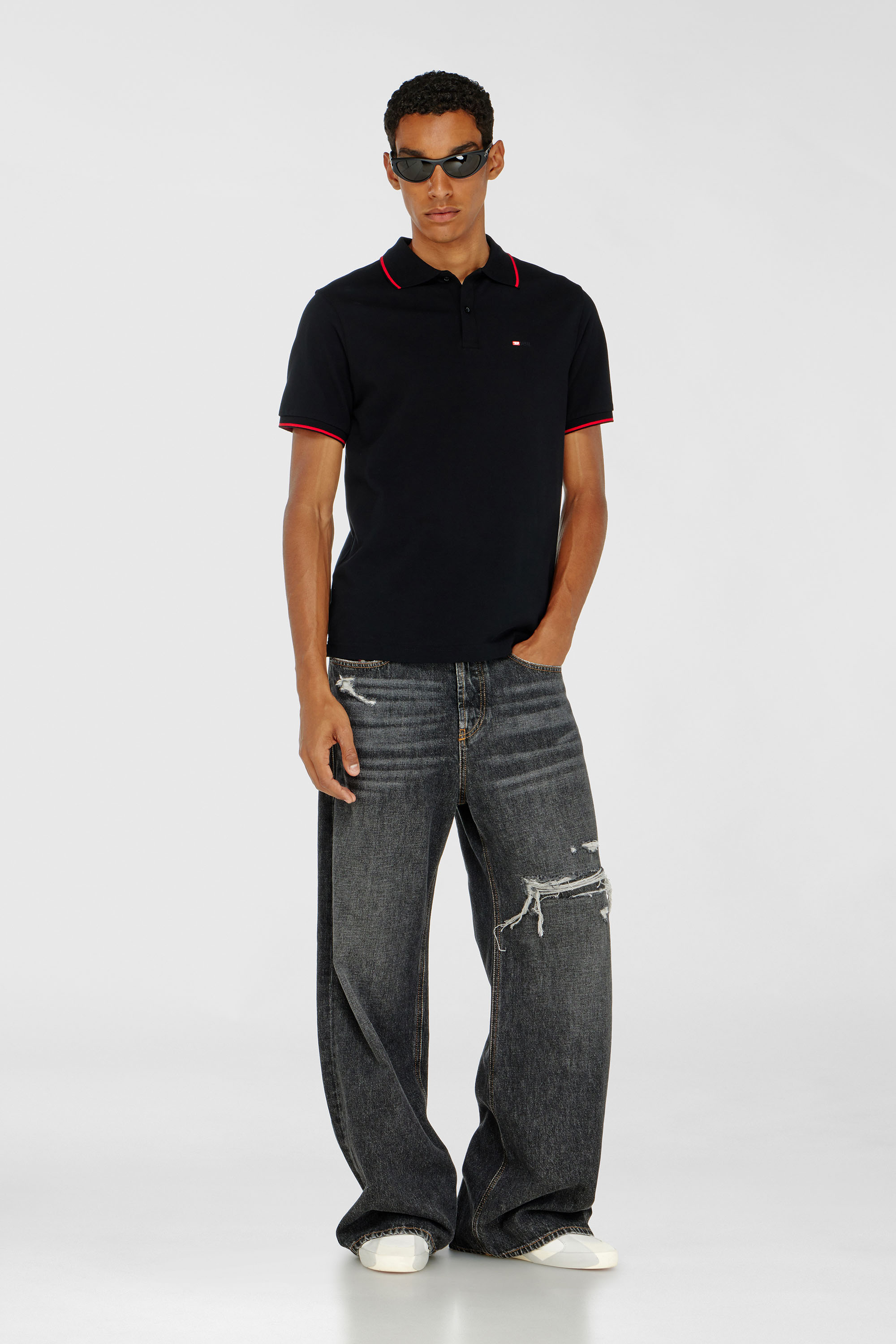 Diesel - T-FERRY-MICRODIV, Polo con micro ricamo Diesel Uomo in Nero - 1