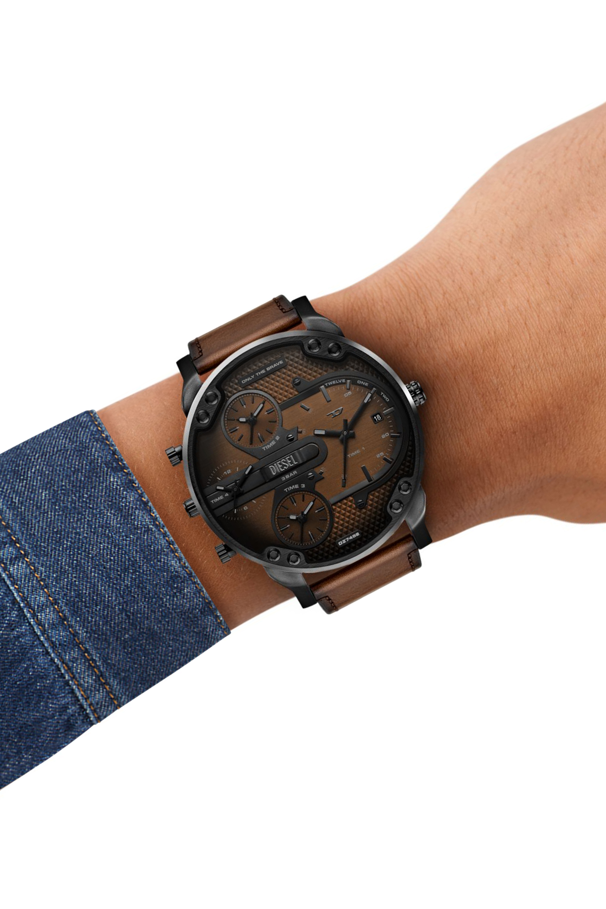 Diesel - DZ7492 WATCH, Orologio Mega Chief Slim in pelle marrone Uomo in Marrone - 4