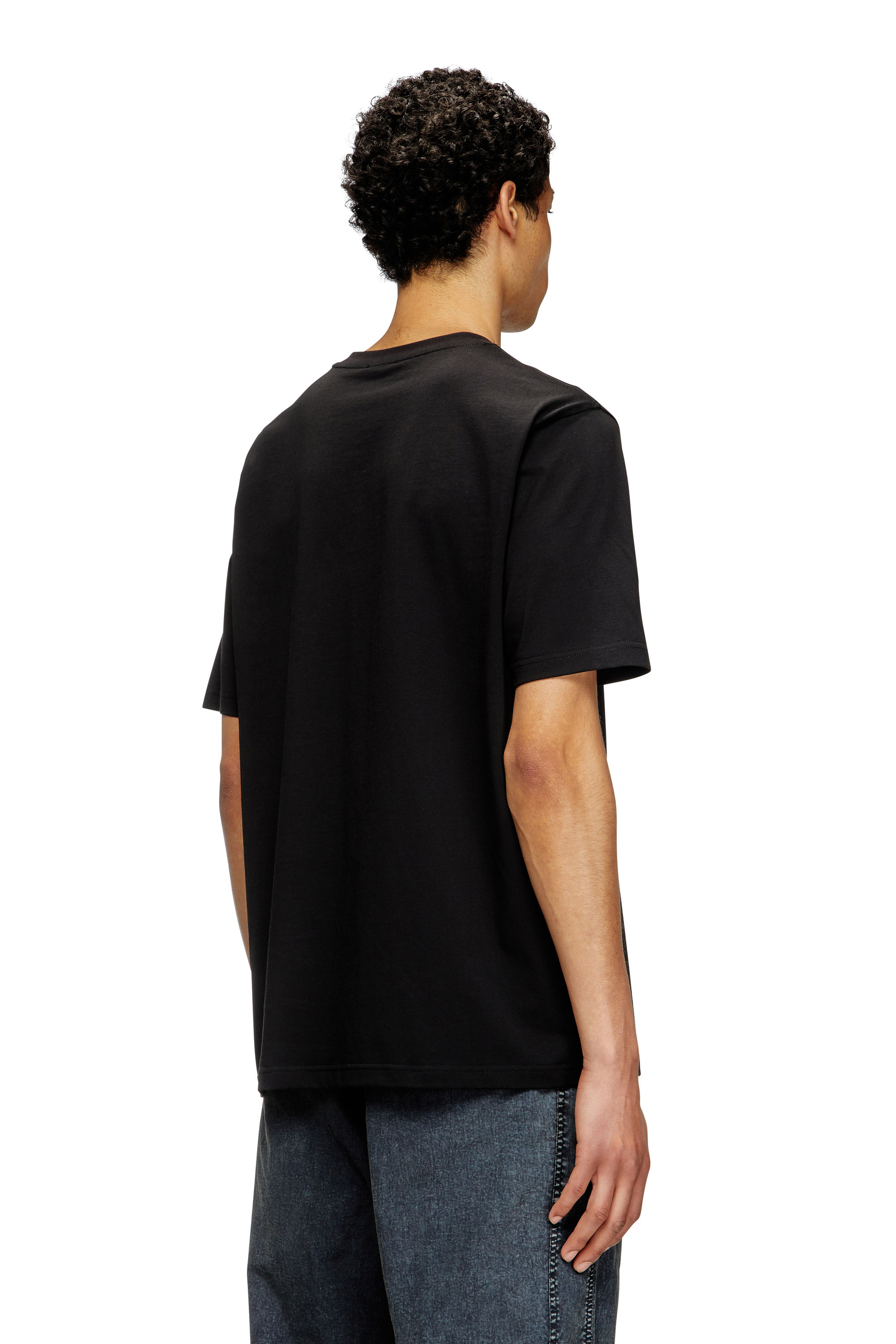 Diesel - T-ADJUST-MAREY, T-shirt con logo Oval D cut-out Uomo in Nero - 4