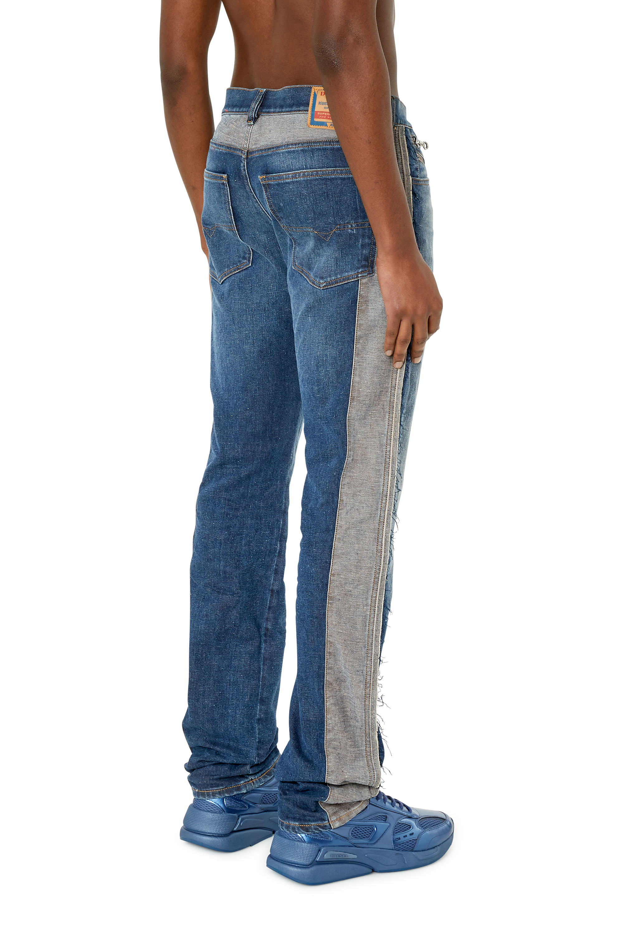 Diesel - Straight Jeans 1995 D-Sark 09F39, Blu Scuro - Image 3