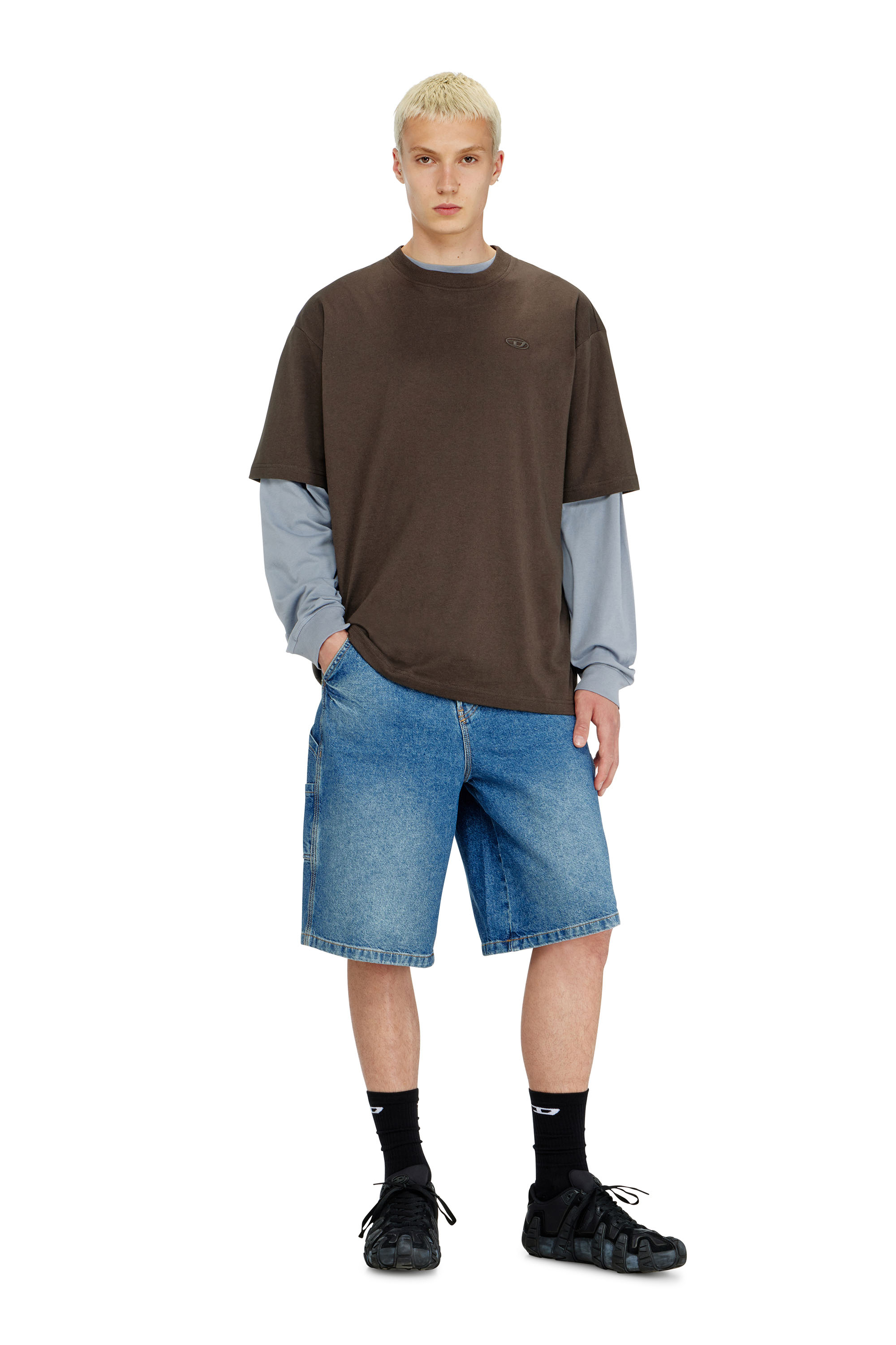 Diesel - T-BOGGY-MEGOVAL-D, T-shirt con maxi-ricamo oval D Uomo in Marrone - 2