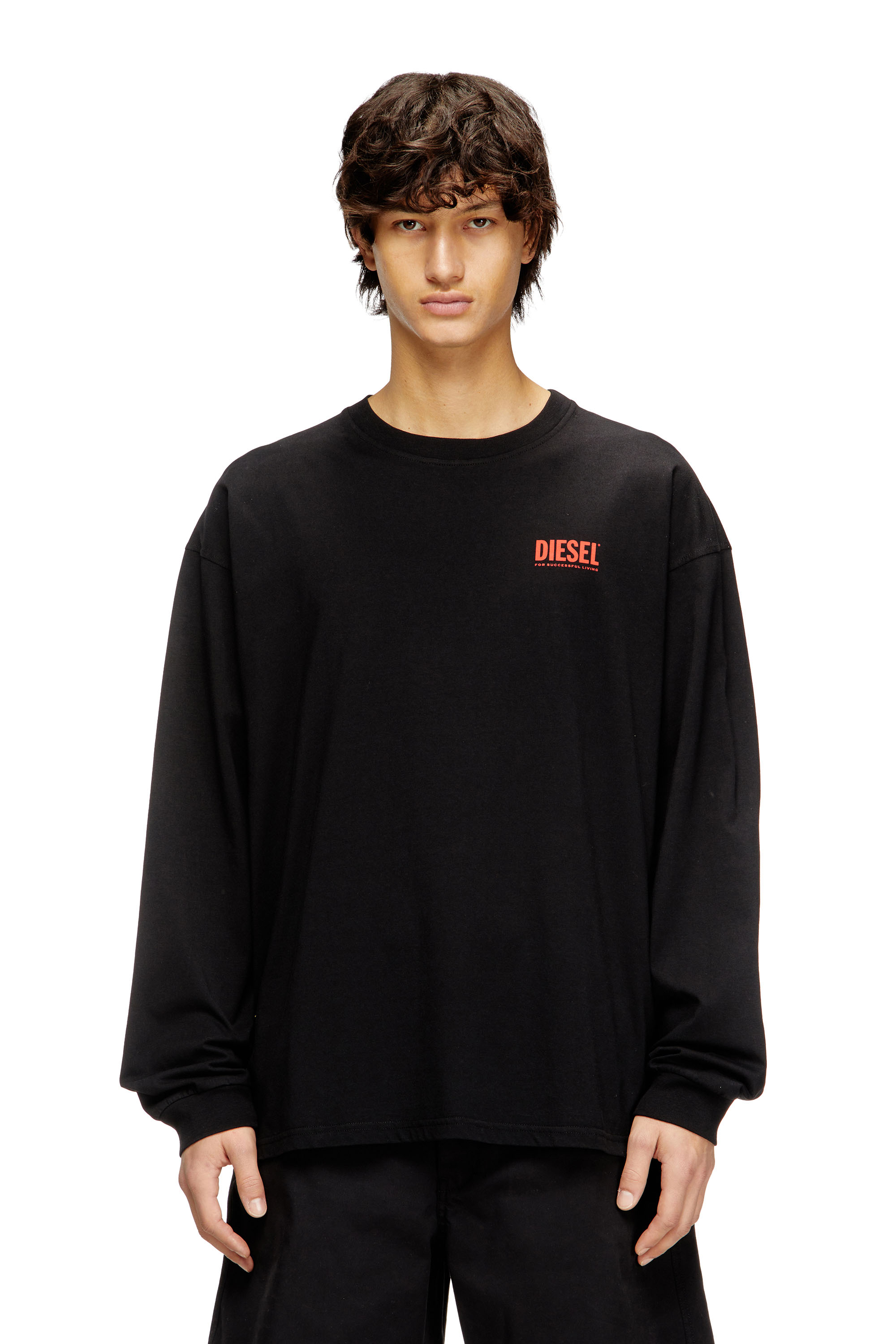 Diesel - T-BOXT-LS-BISK, T-shirt a maniche lunghe dal taglio rilassato con loghi Diesel Uomo in Nero - 1