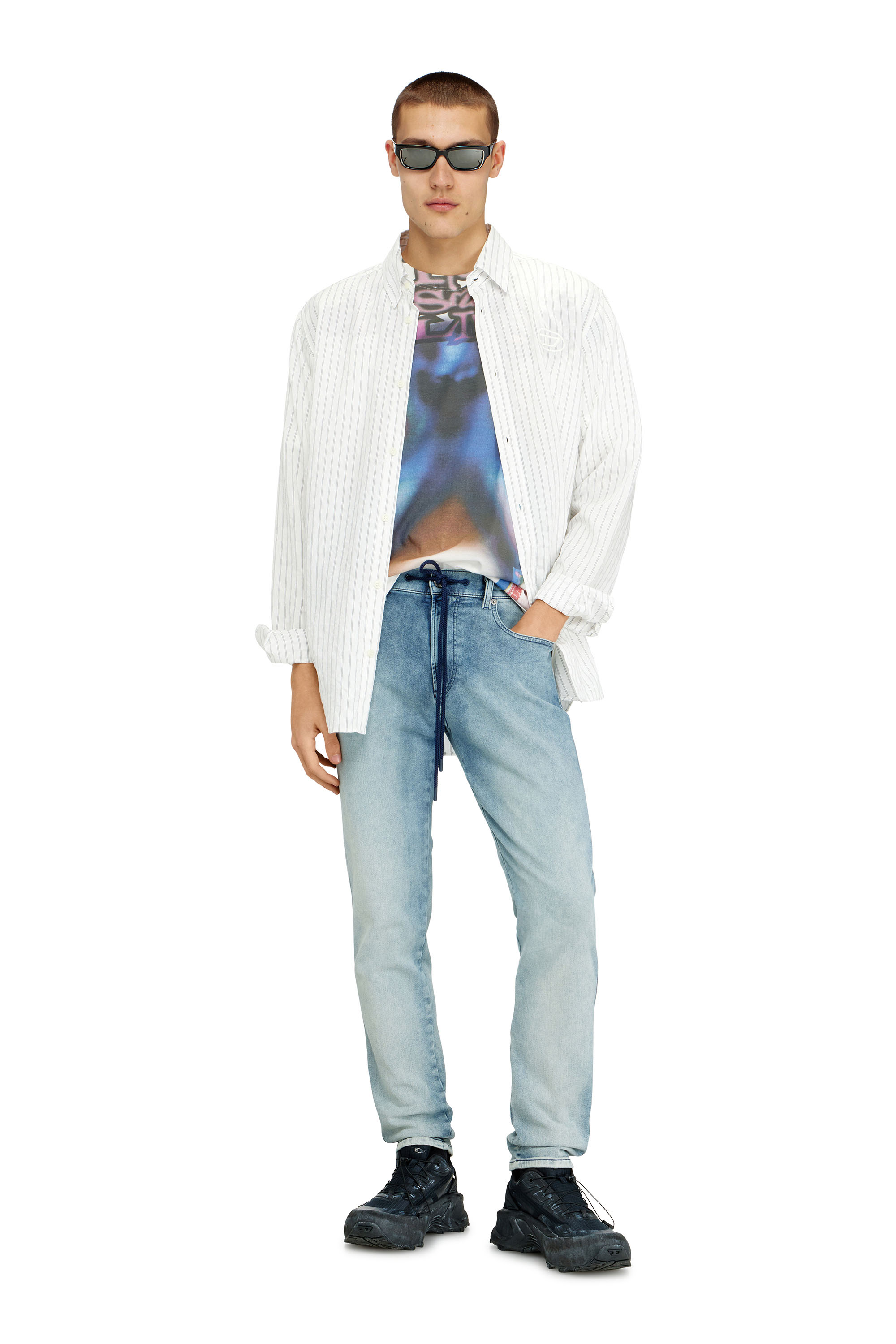 Diesel - Slim 2062 D-Strukt Joggjeans&reg; 068UB Uomo, Blu Chiaro - Image 2