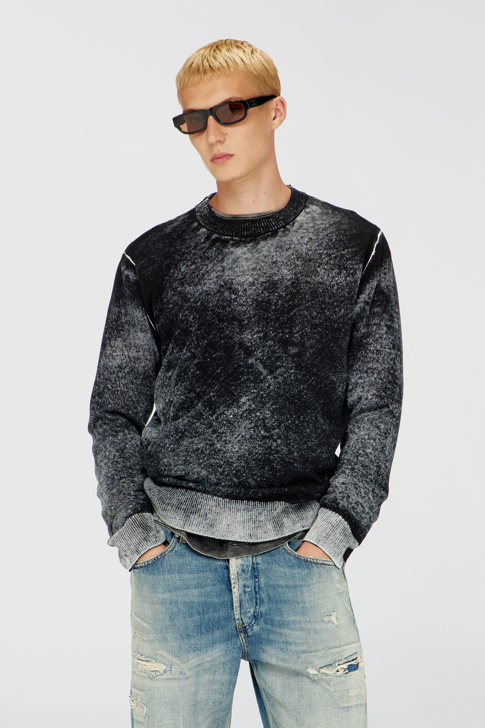 Diesel - K-LAURENT, Maglia con stampa interna sfumata Uomo in Nero - 1