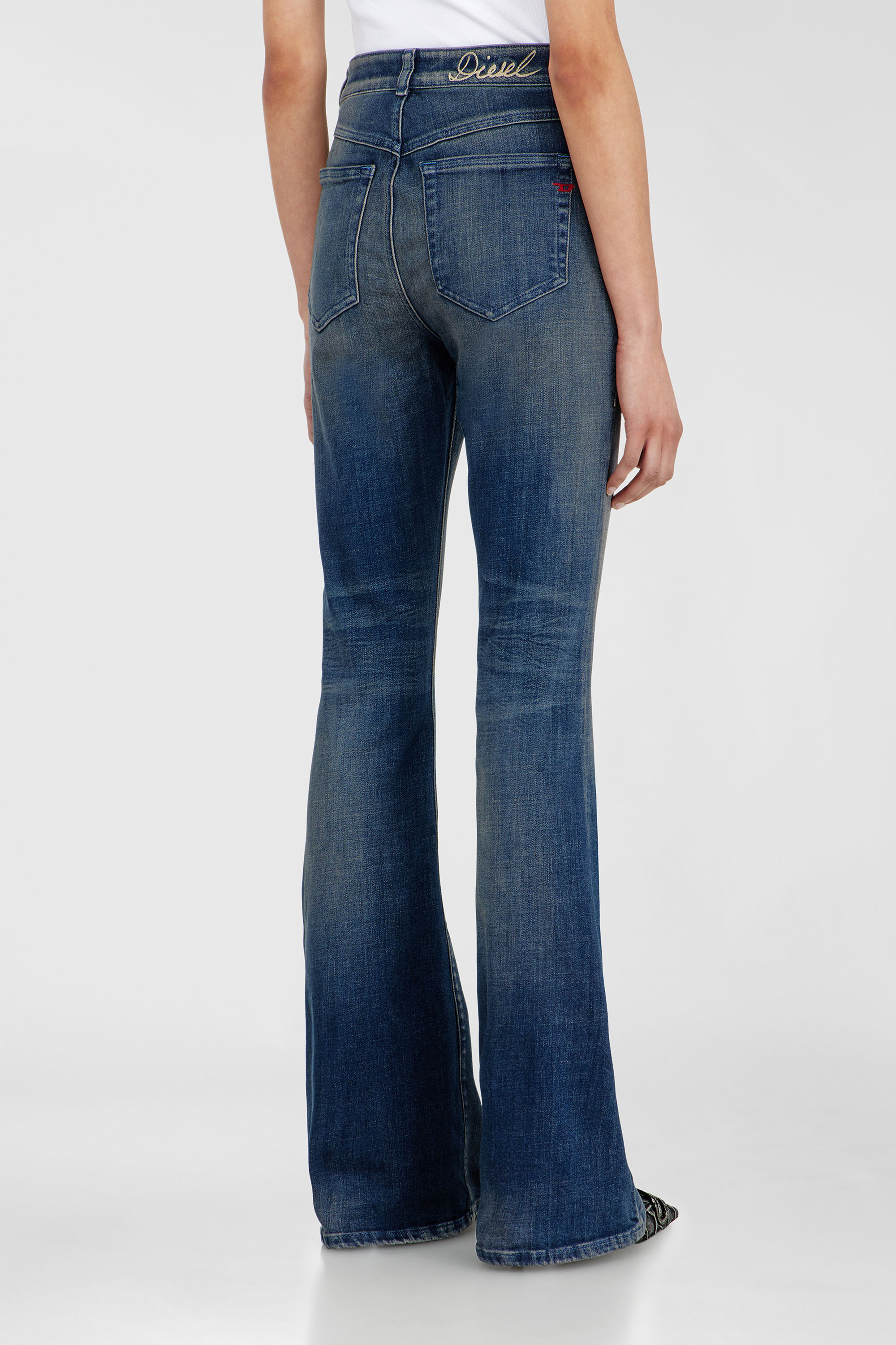 Diesel - Bootcut Jeans 1973 D-Partt 09P67 Donna, Blu Scuro - Image 5