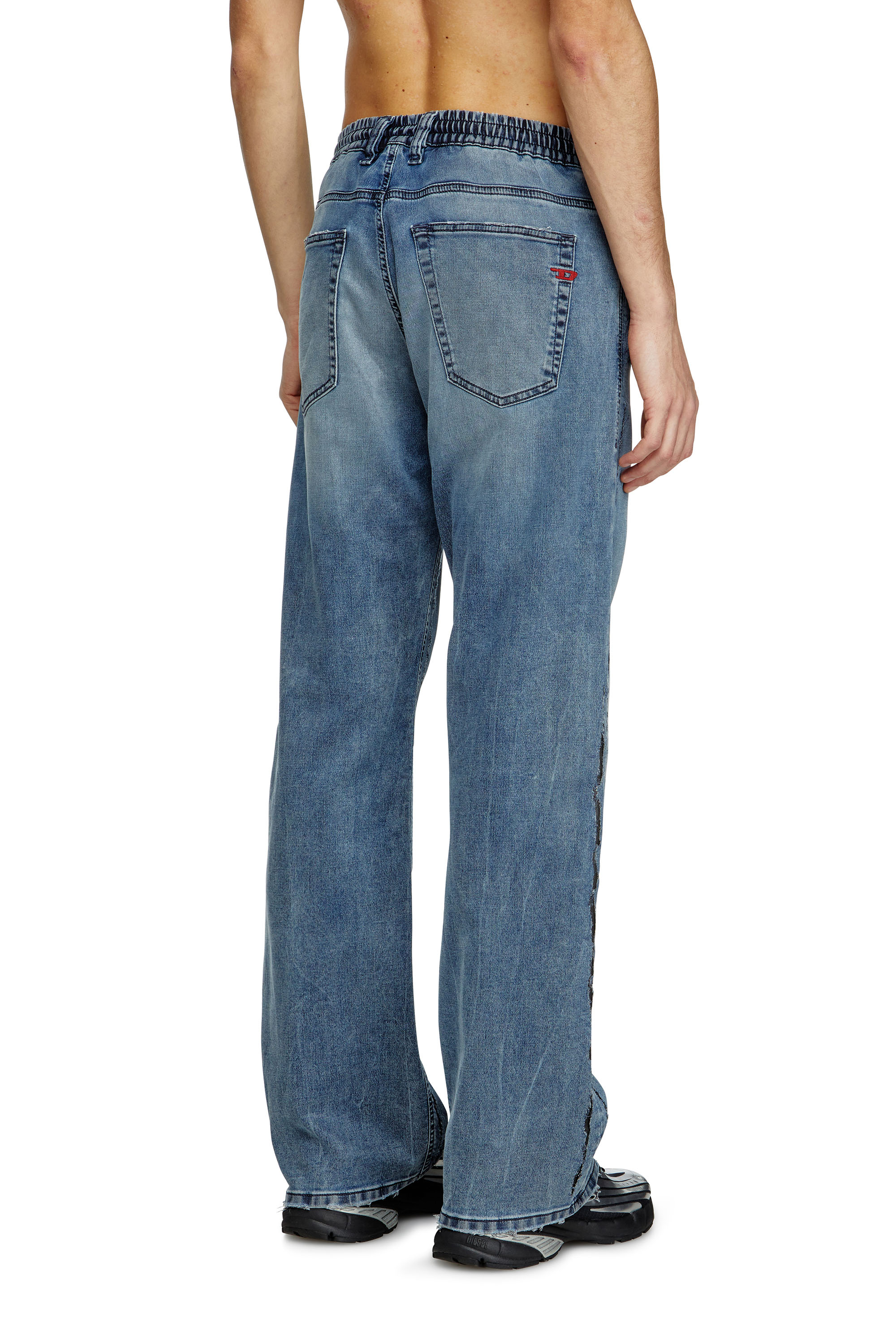 Diesel - Relaxed 2080 D-Reel Joggjeans® 09K64 Uomo, Blu medio - Image 3