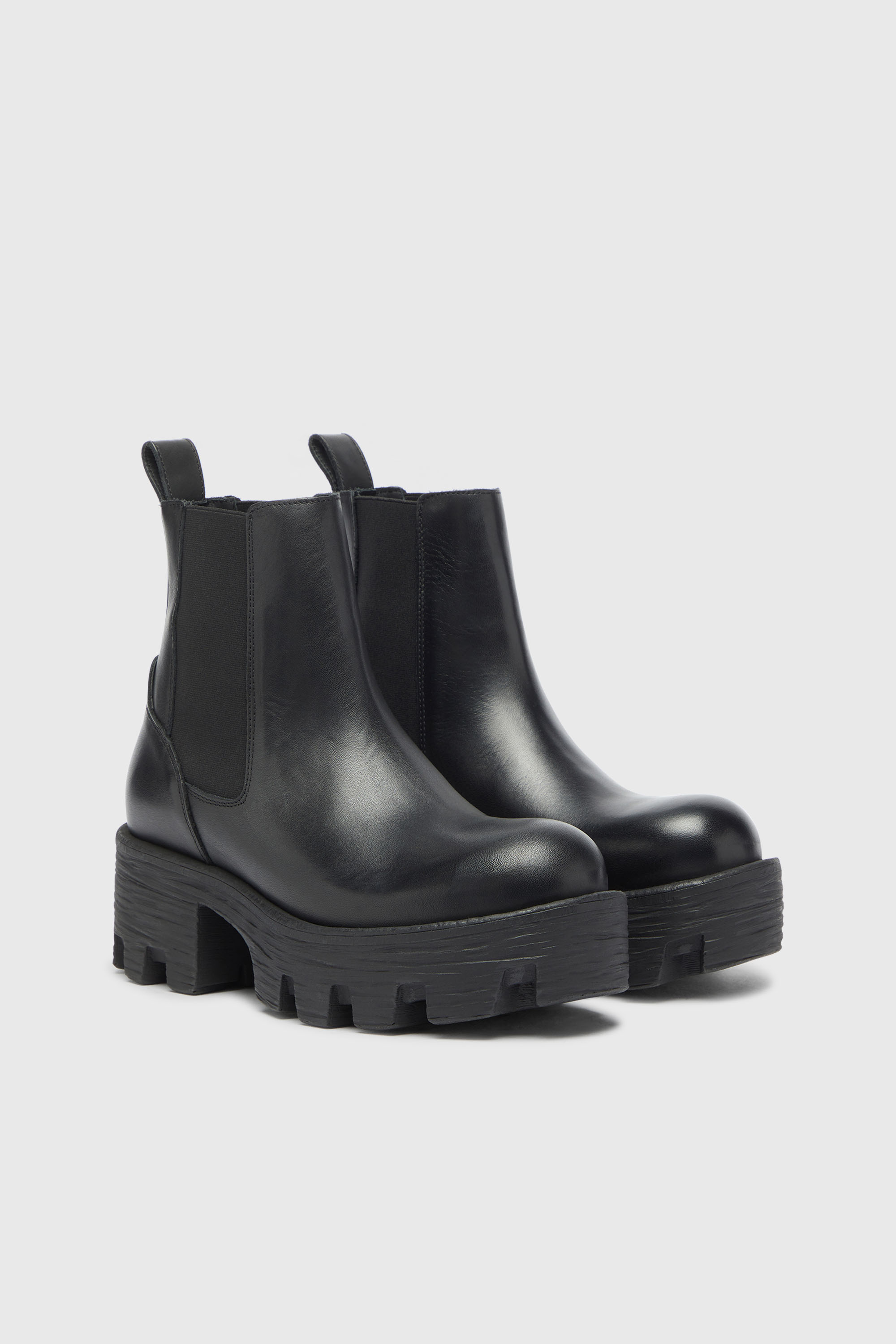 Diesel - D-HAMMER CHUNKY W, D-Hammer - Stivali in pelle con suola carrarmato Donna in Nero - 2