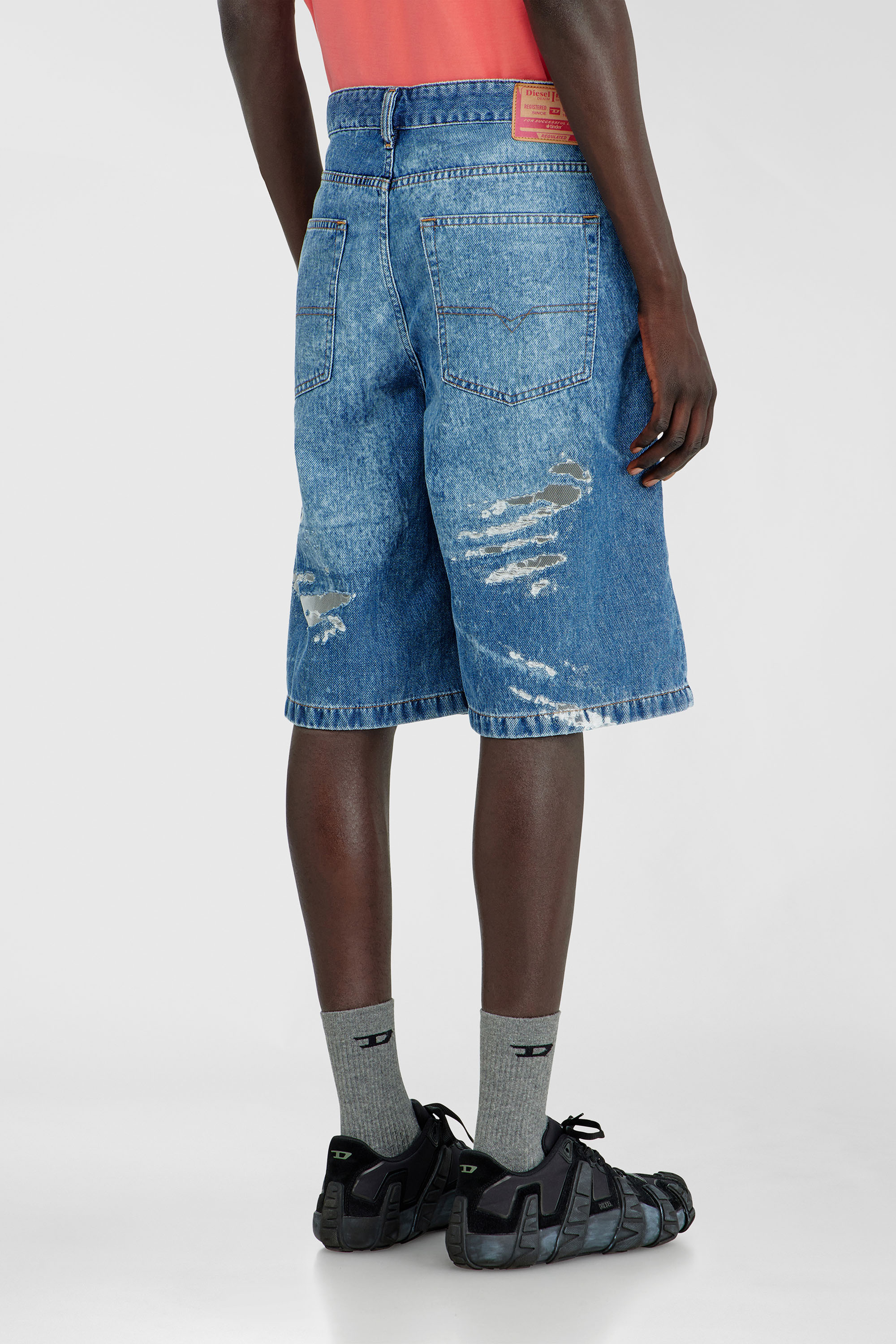 Diesel - PR-DE-SIRE-SHORT, Pantaloni corti in denim devor&eacute; Unisex in Blu - 4