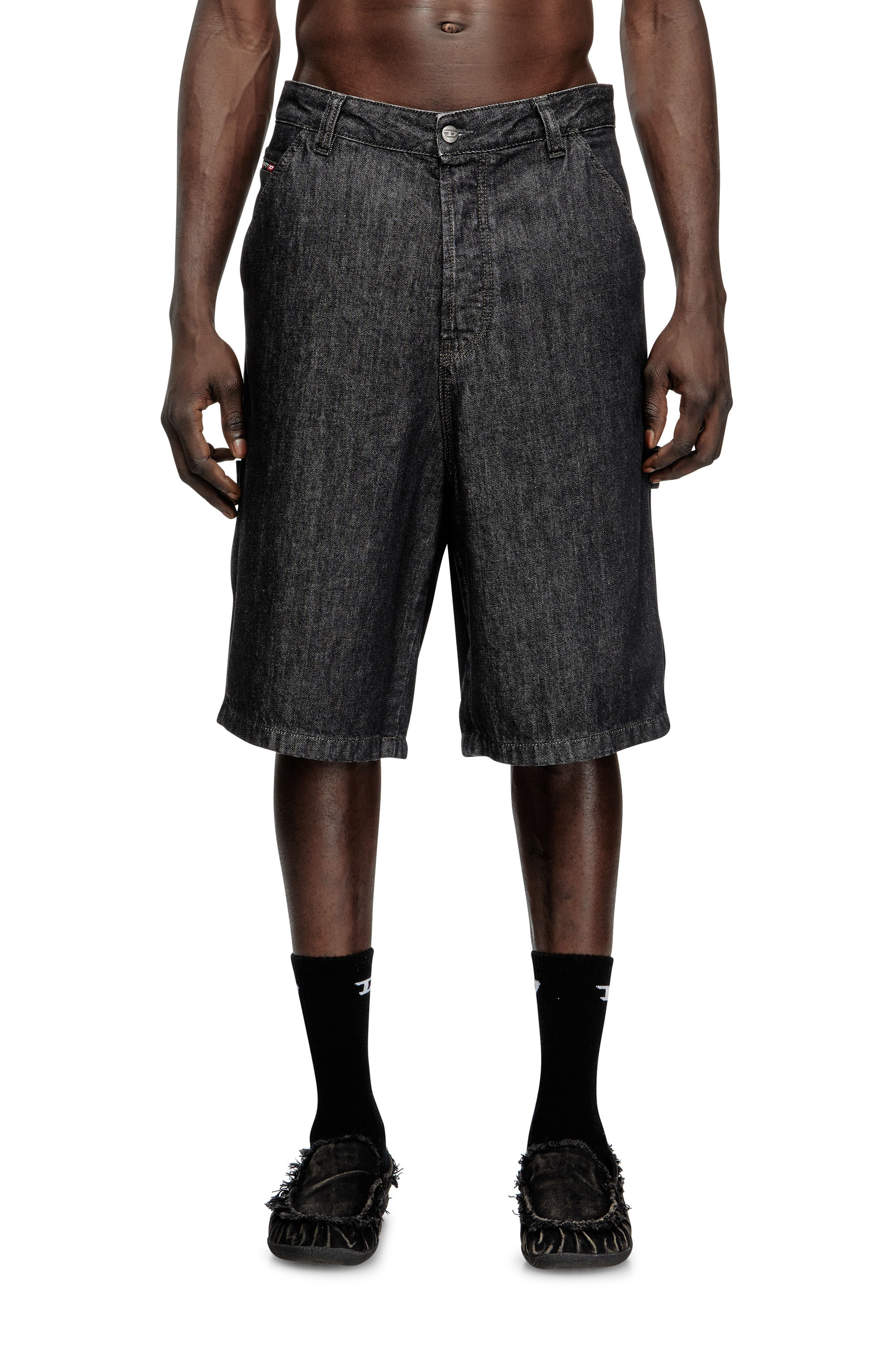 Diesel - D-LIVERY-W-SHORT, Pantaloncini in denim rinse-wash Uomo in Nero - 3