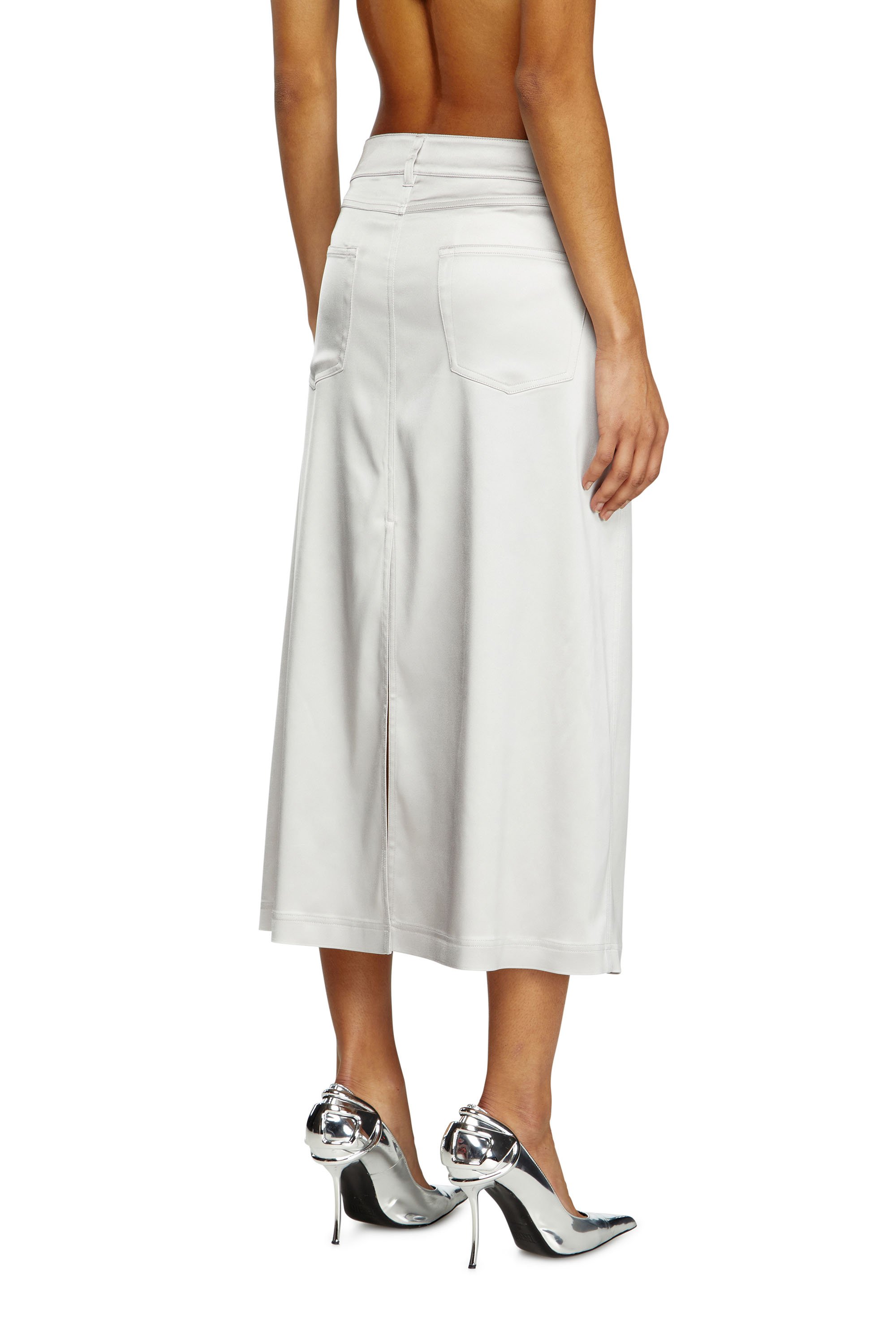 Diesel - O-EBBEY, Abito midi in raso stretch Donna in Bianco - 4