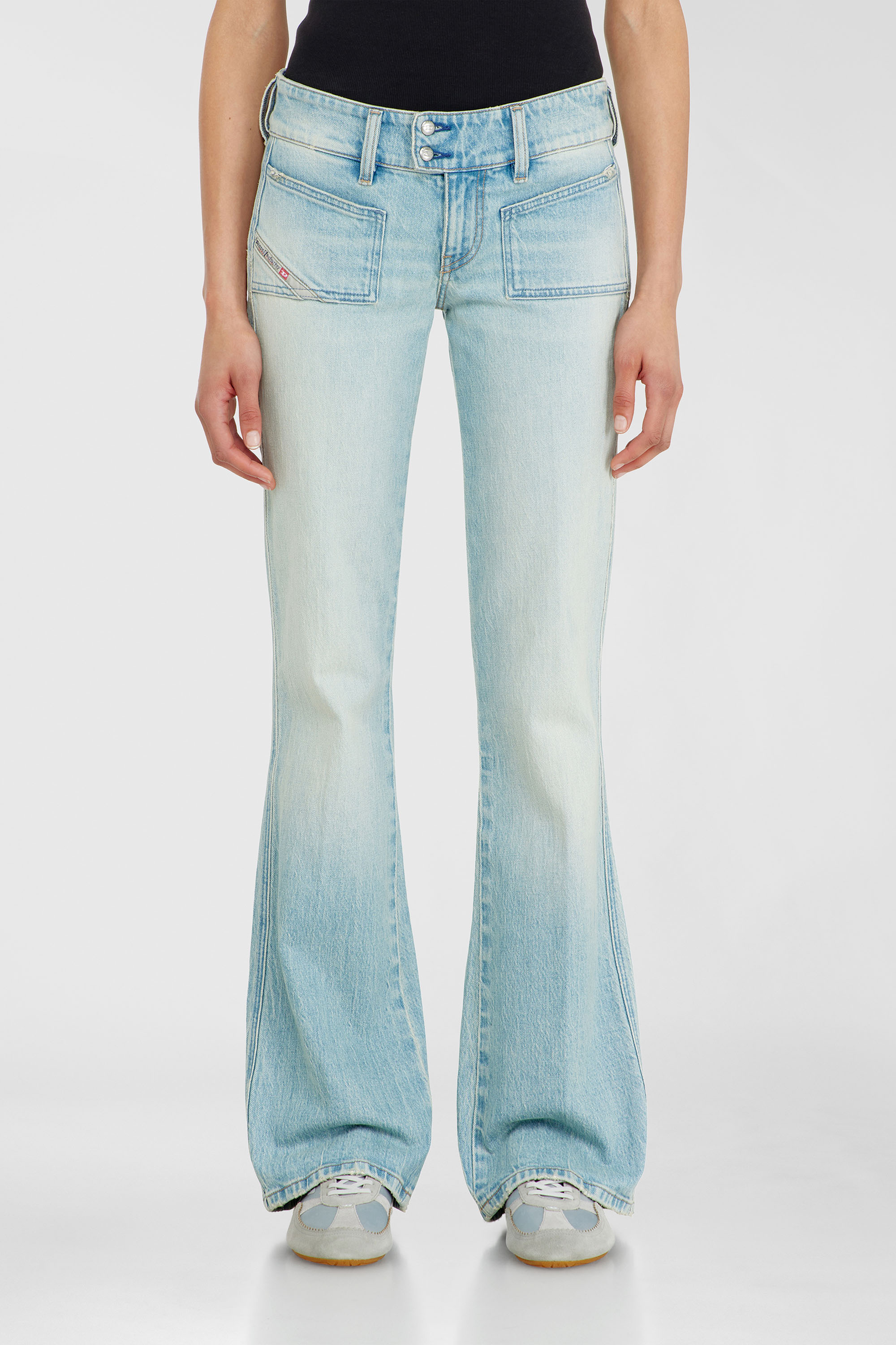 Diesel - Bootcut Jeans D-Hush 0KBBX Donna, Blu Chiaro - Image 1