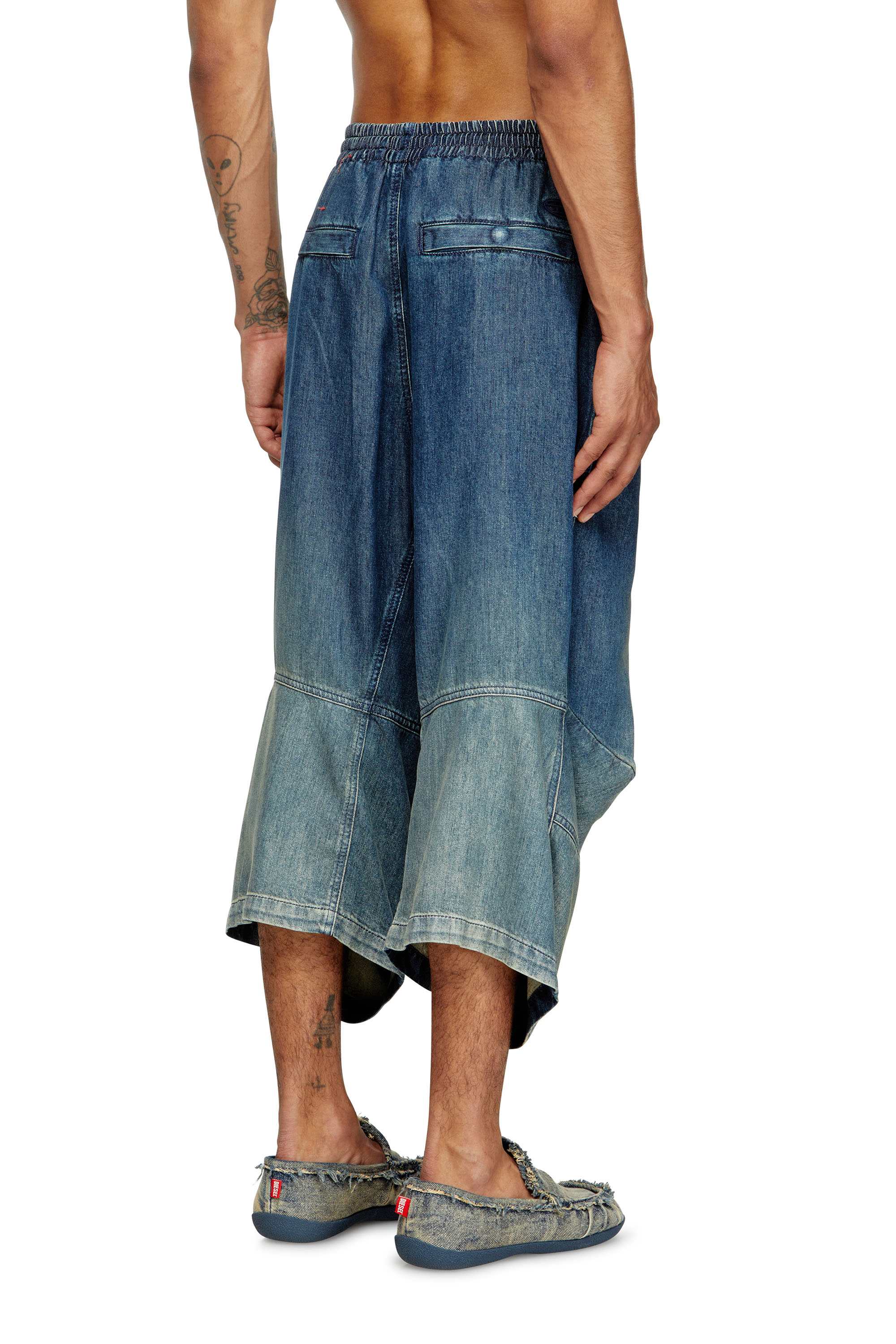 Diesel - D-PARI-SHORT-S, Short ergonomici in denim dégradé Unisex in Blu - 3