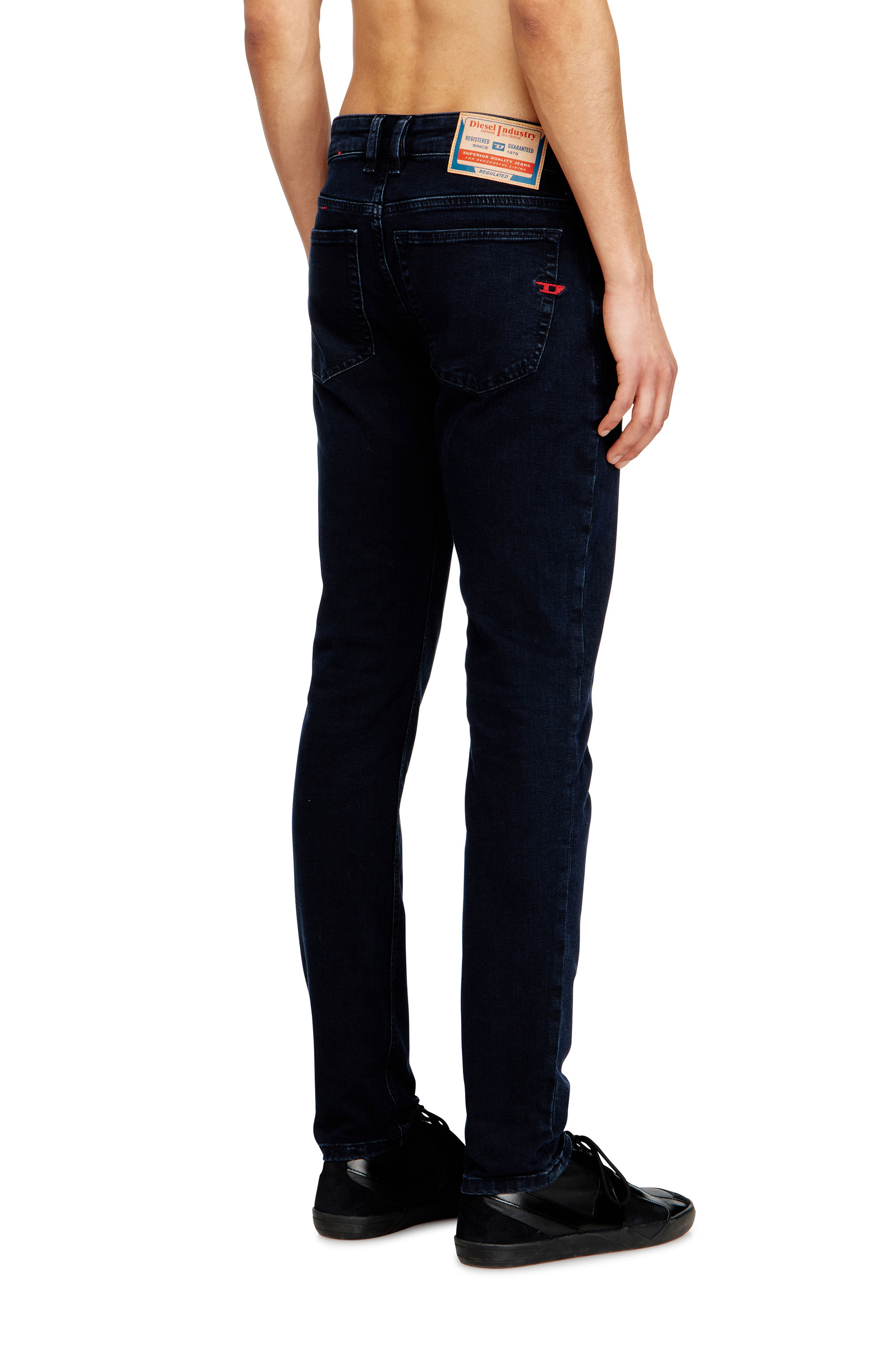 Diesel - Skinny Jeans 1979 Sleenker 0KBBG Uomo, Blu Scuro - Image 3