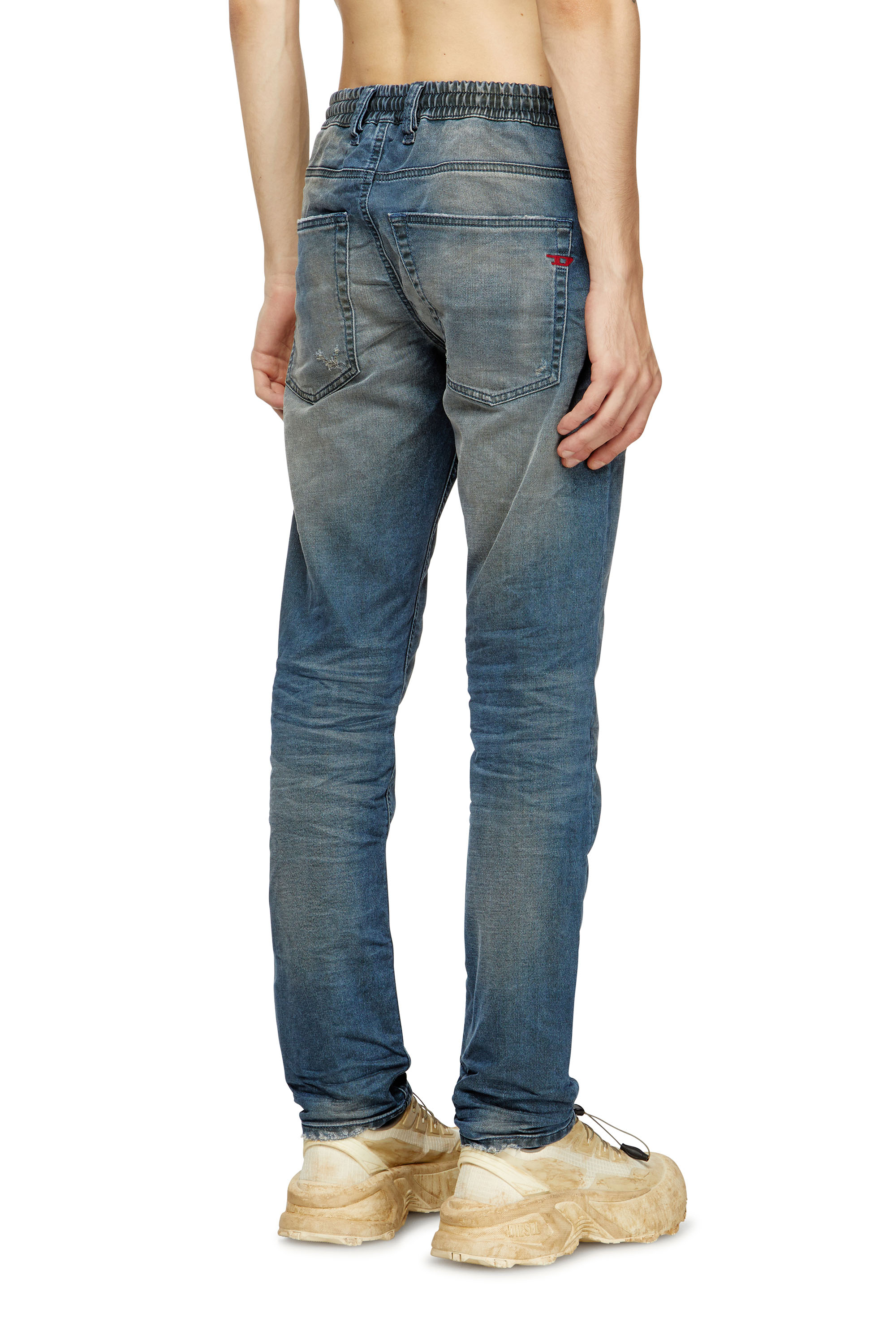 Diesel - Regular 2032 D-Krooley Joggjeans® 068SC Uomo, Blu Scuro - Image 4