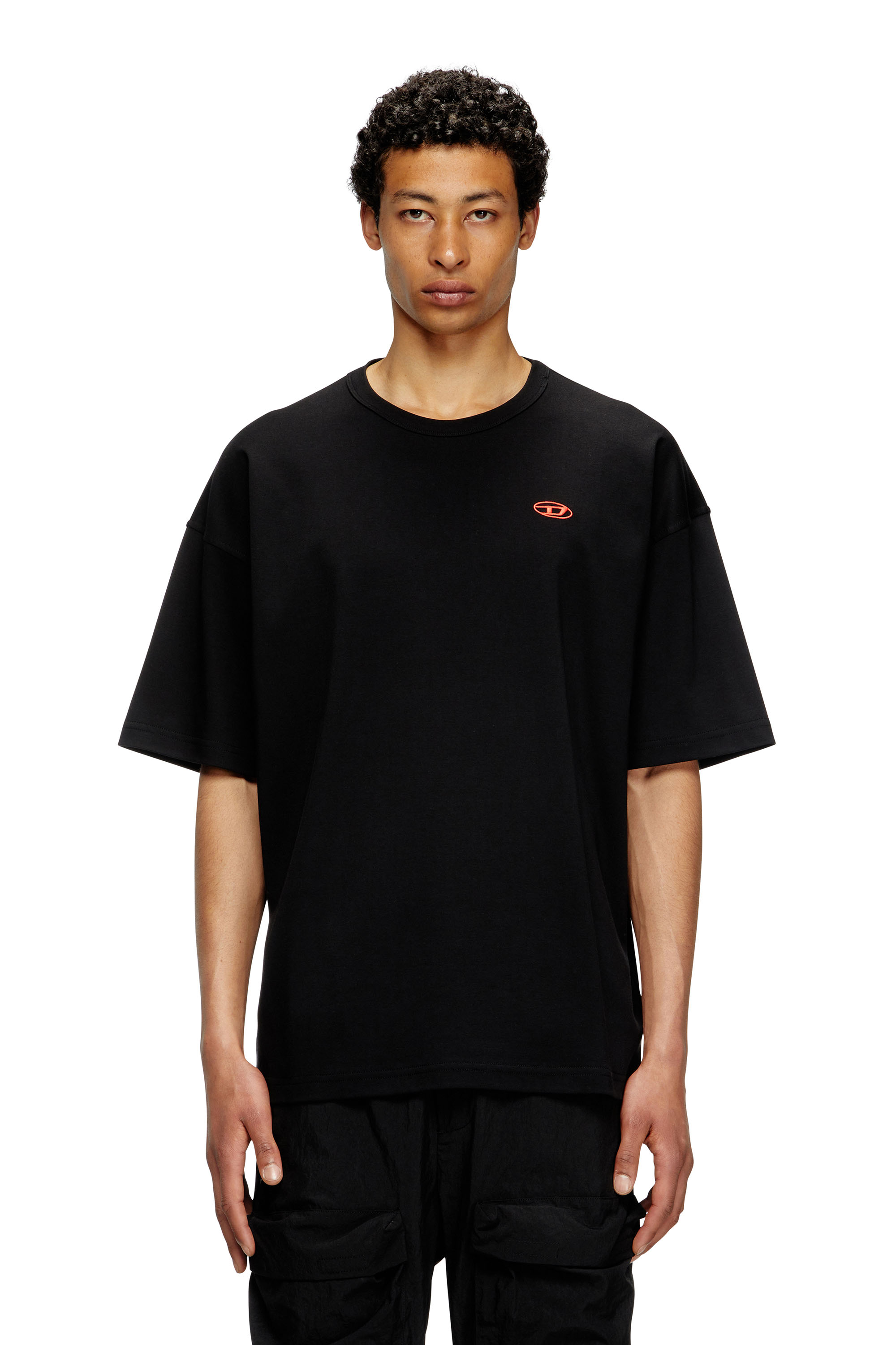 Diesel - T-BOXT-T6, T-shirt con logo Oval D rosso Uomo in Nero - 1