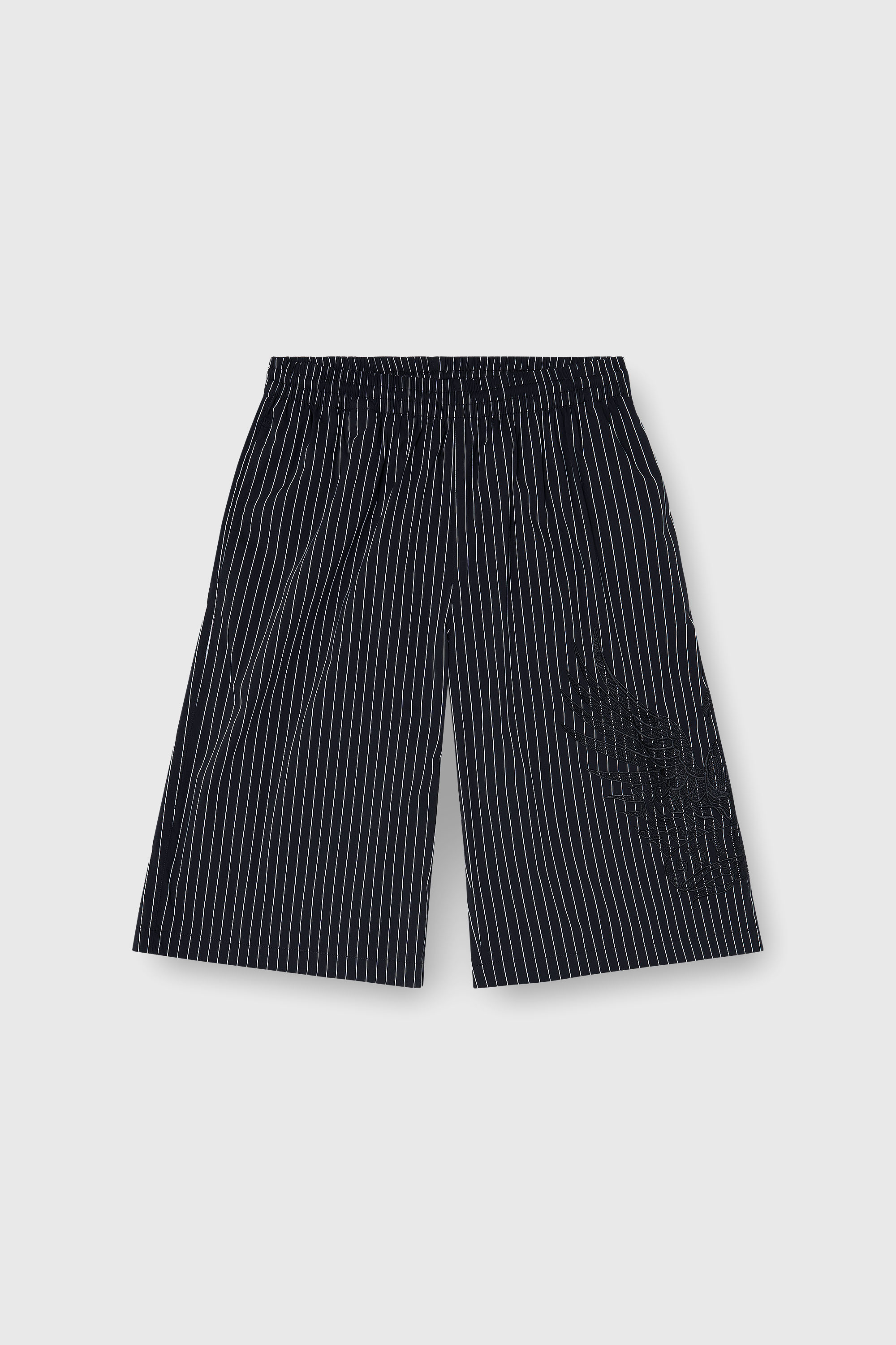 Diesel - P-THEO-SHORT-NJCA, Pantaloni corti a righe con ricamo Phoenix Uomo in Nero - 2