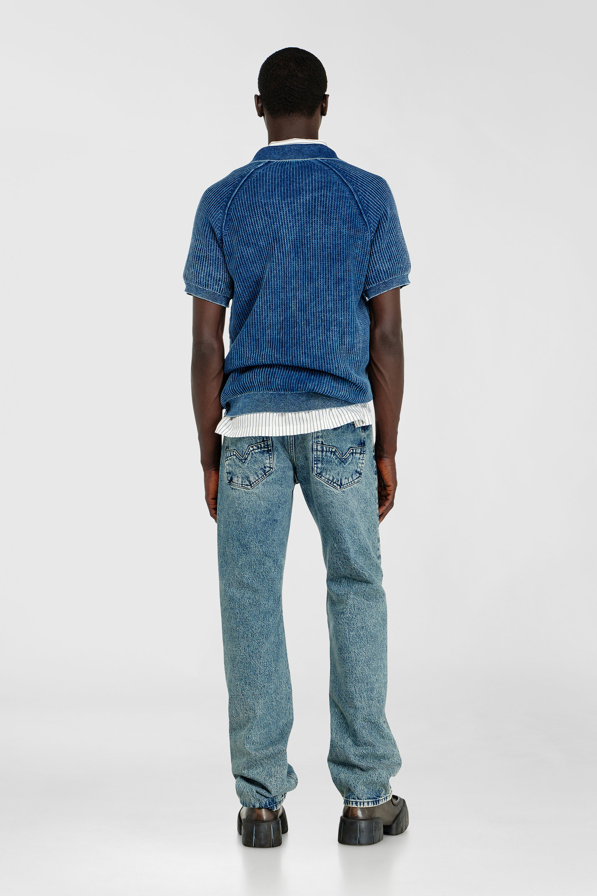 Diesel - Regular Jeans 1985 Larkee 0IFBV Uomo, Blu medio - Image 3