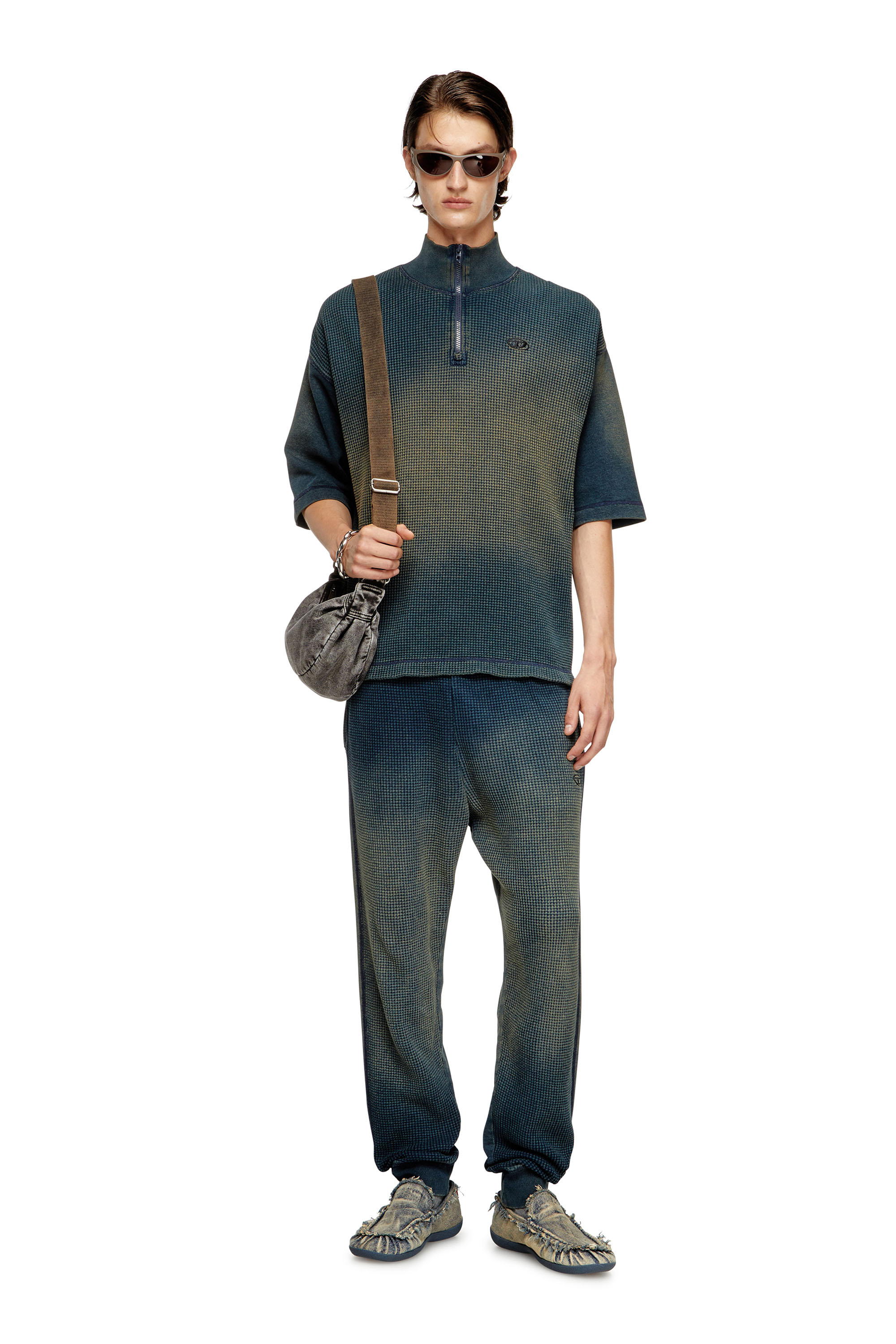 Diesel - P-WAFY, Pantaloni tuta a nido d’ape Uomo in Blu - 2