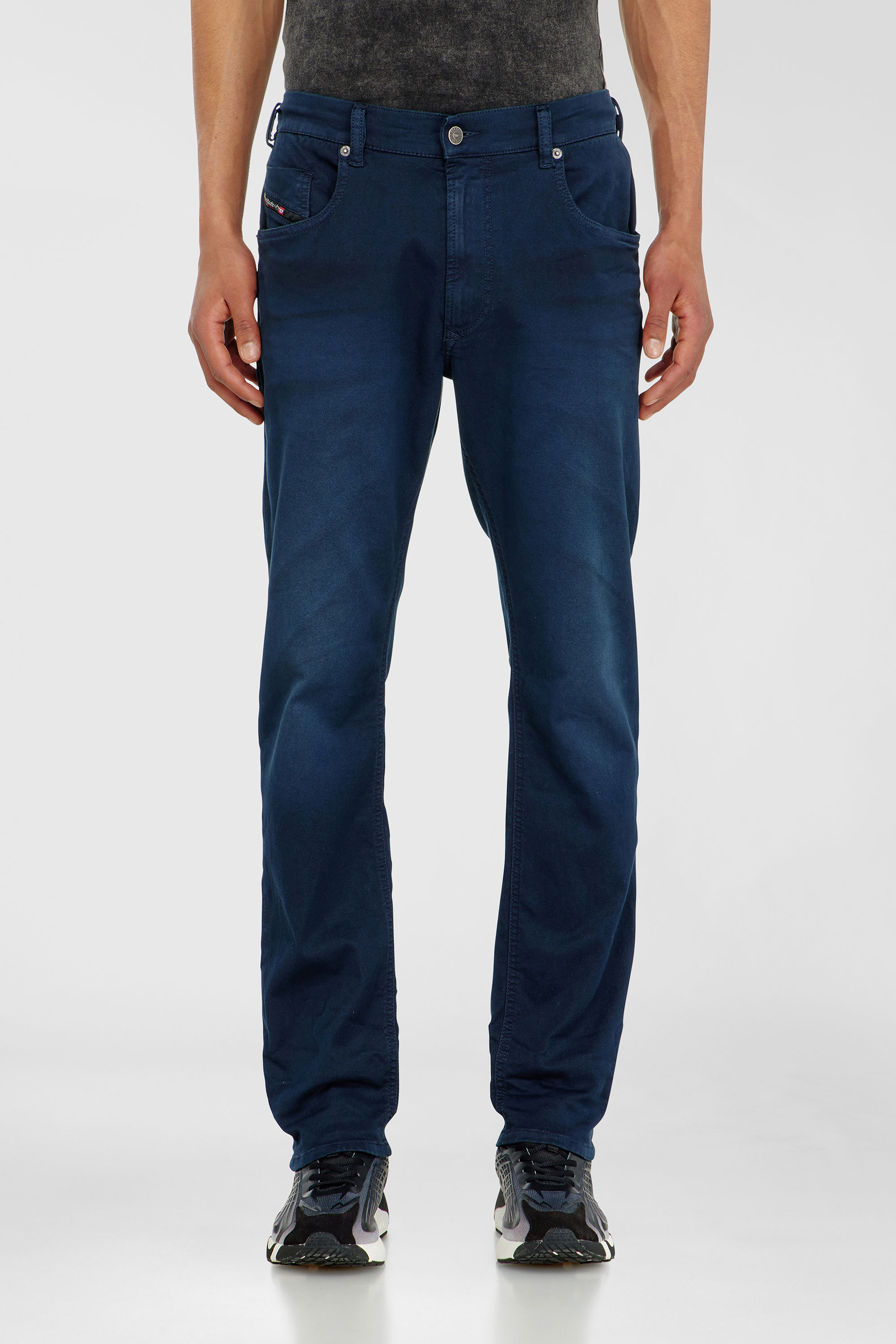 Diesel - Regular 2032 D-Krooley-BW Joggjeans&reg; 0670M Uomo, Blu Scuro - Image 1