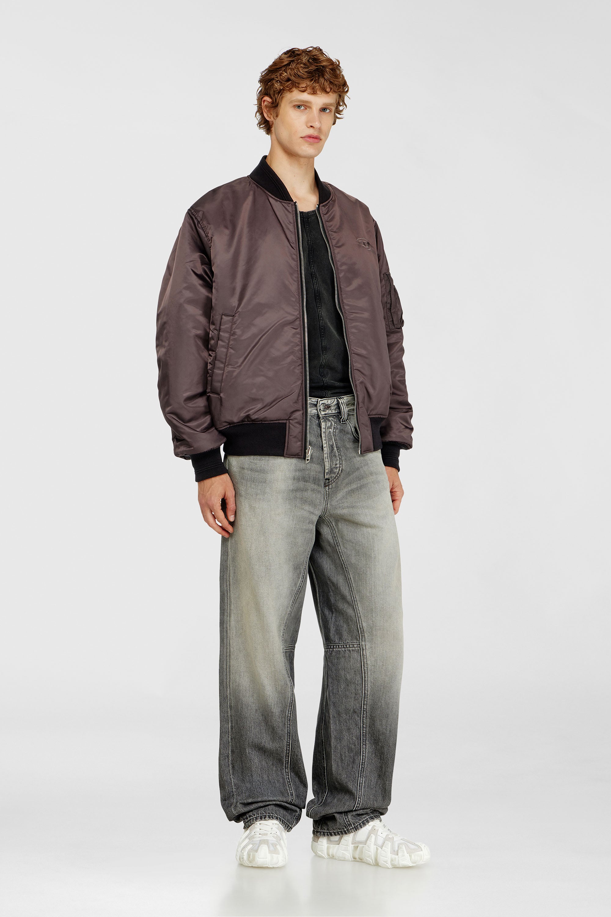 Diesel - Relaxed Jeans 2001 D-Macro 09P56 Uomo, Grigio - Image 1