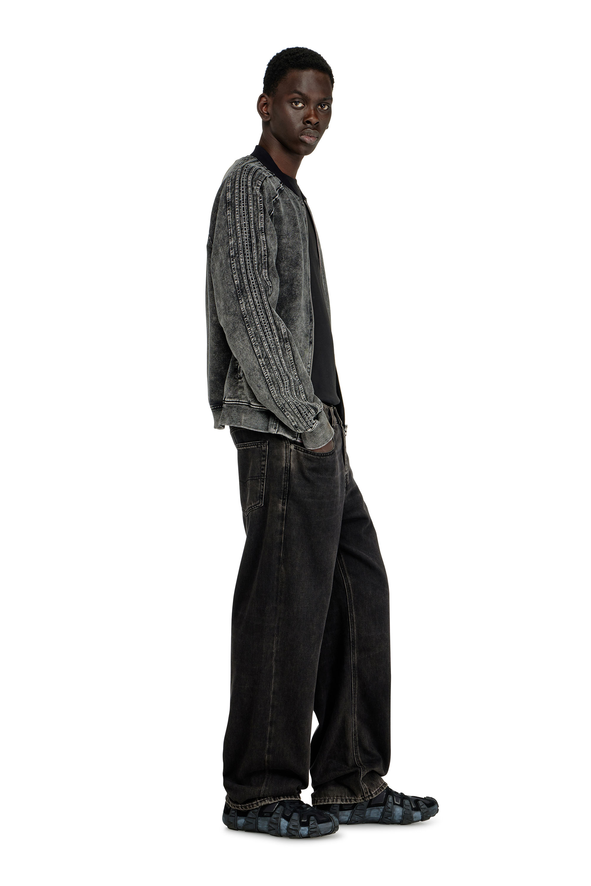 Diesel - Relaxed Jeans 2001 D-Macro 09I35 Uomo, Nero/Grigio scuro - Image 2