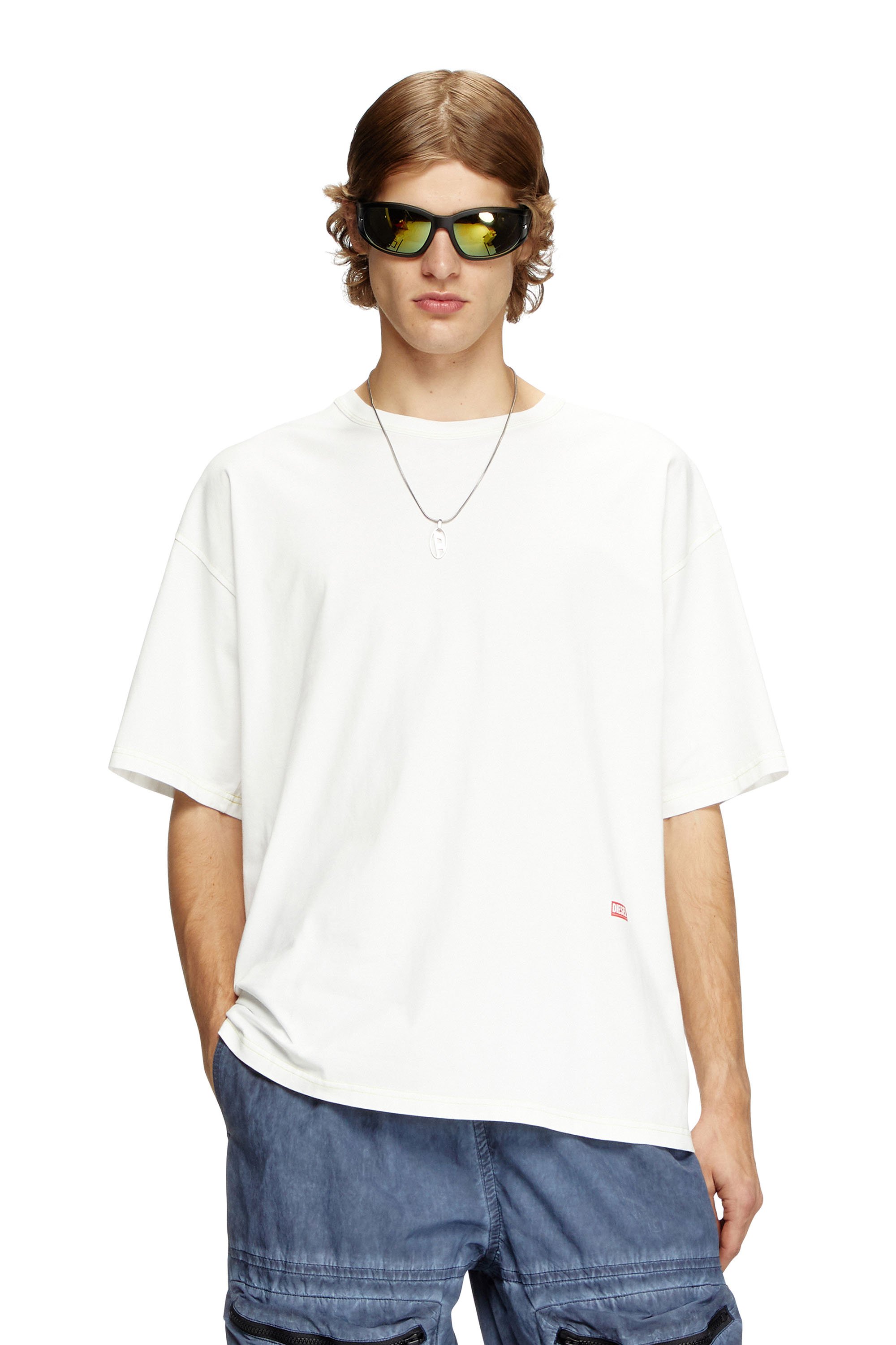 Diesel - T-BOXT-R18, T-shirt con stampa mela Uomo in Bianco - 1