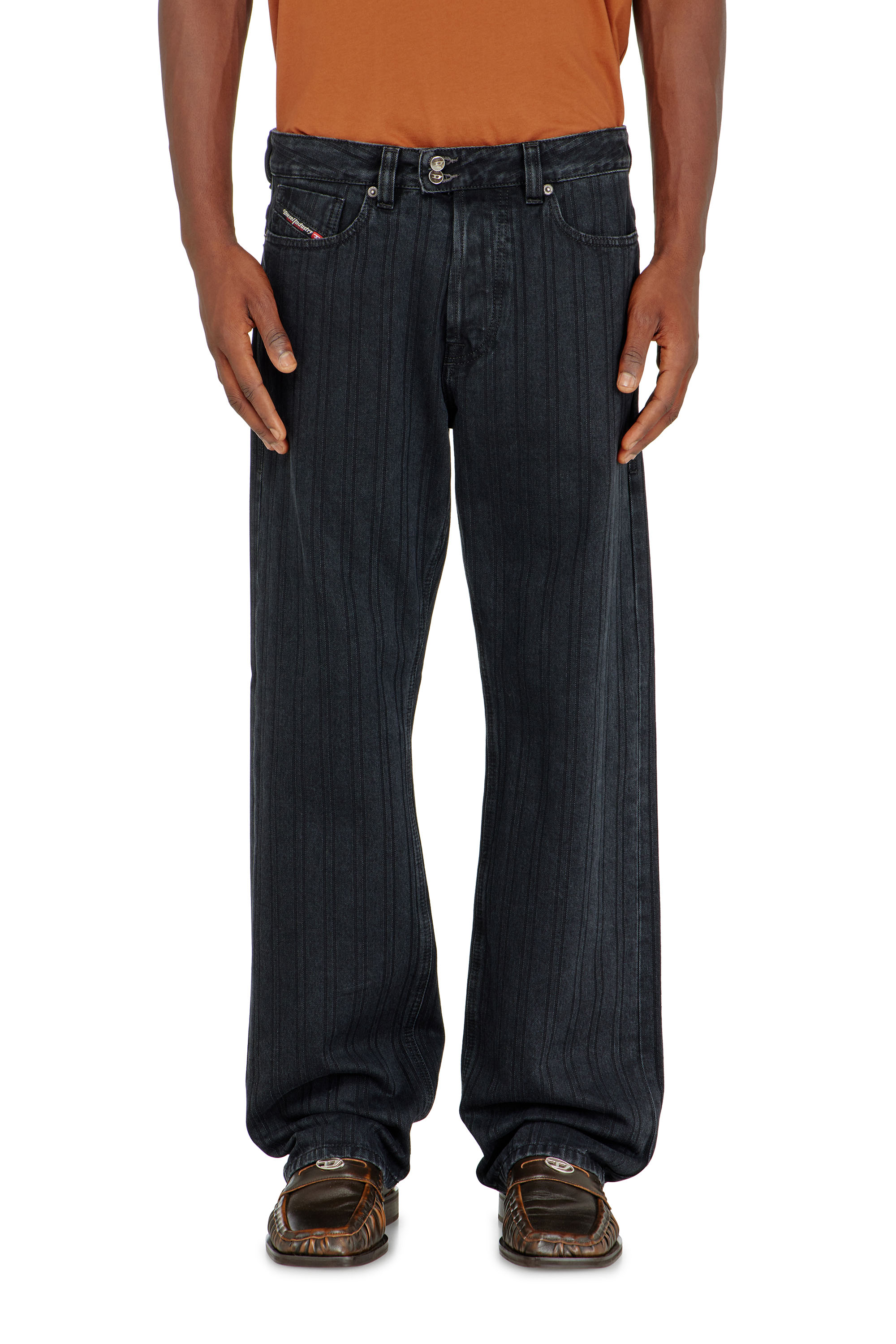 Diesel - Relaxed Jeans 1980 D-Eeper 09Q12 Uomo, Nero/Grigio scuro - Image 4