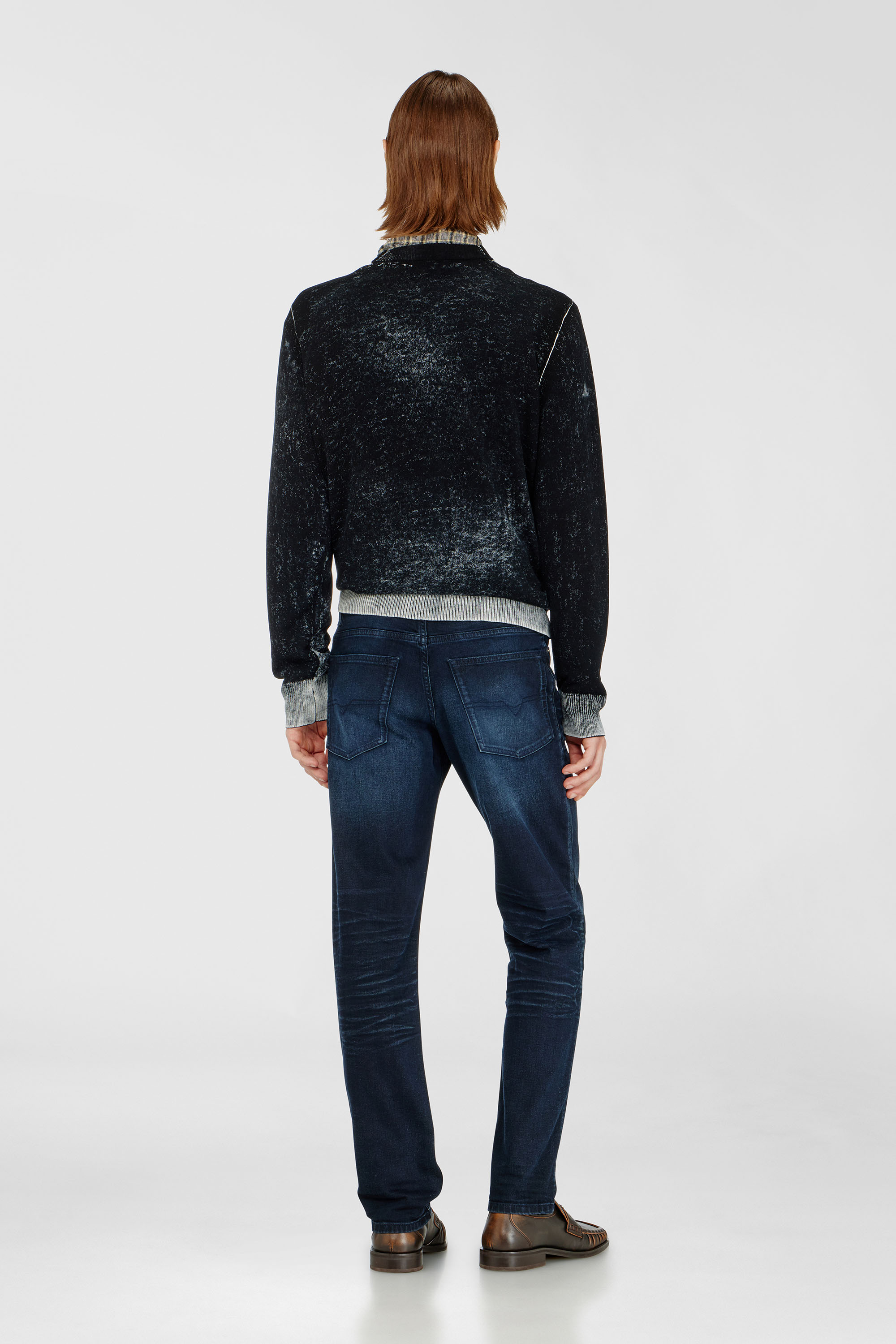 Diesel - Regular Jeans 2023 D-Finitive 0BMBX Uomo, Blu Scuro - Image 3