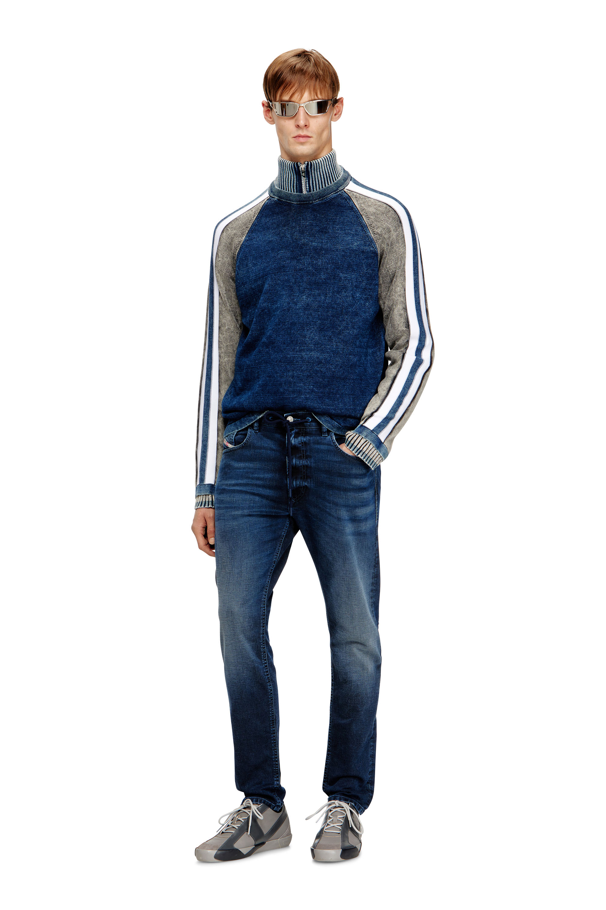 Diesel - Regular 2032 D-Krooley Joggjeans&reg; 09N65 Uomo, Blu Scuro - Image 2