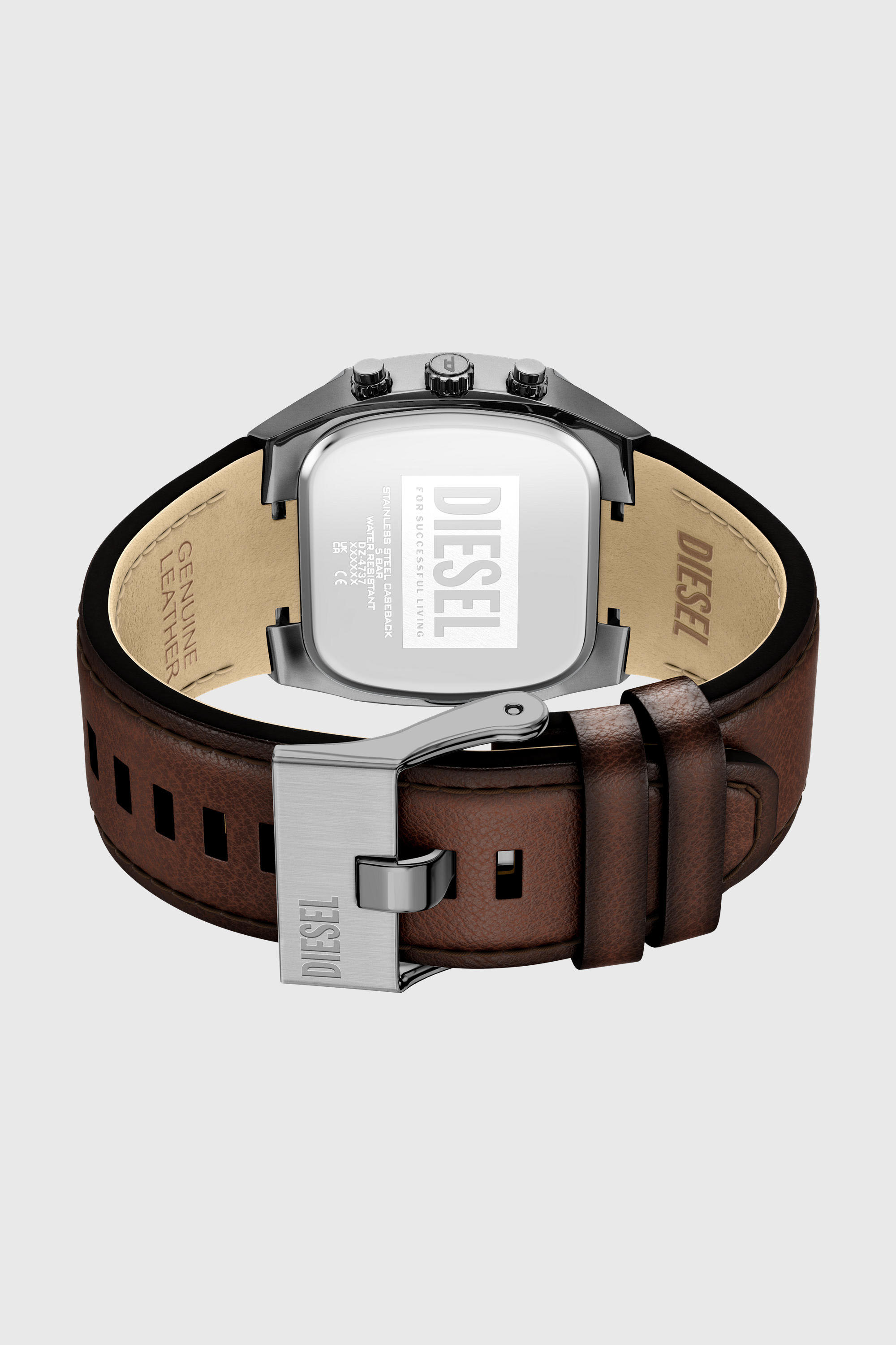 Diesel - DZ4737 WATCH, Orologio Spiked Cushion con cinturino in pelle marrone Uomo in Marrone - 4